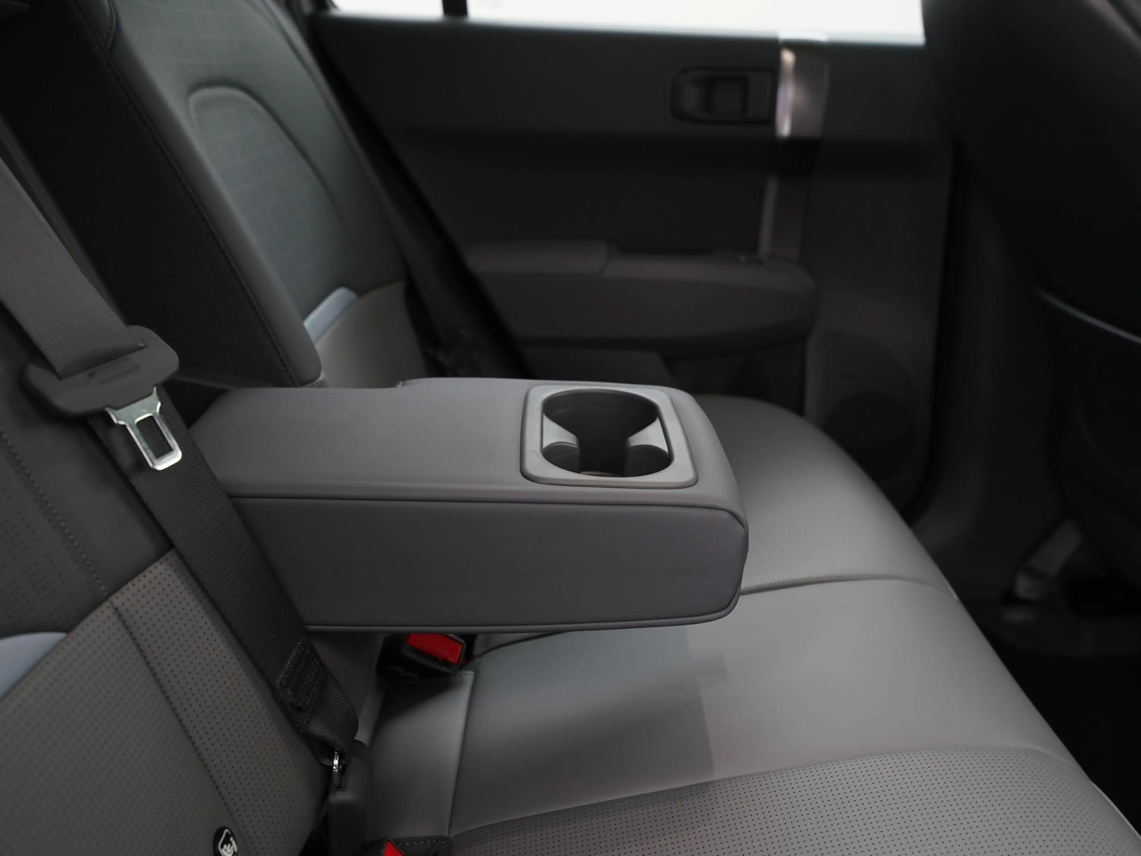Kia EV3 Plus Advanced 58.3 kWh | SOH 100% | Schuifdak | Zo — photo 11