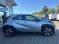Toyota Aygo X 1.0 Play 5-Türer*KLIMA*KEYLESS*SITZH. Silber - thumbnail 4