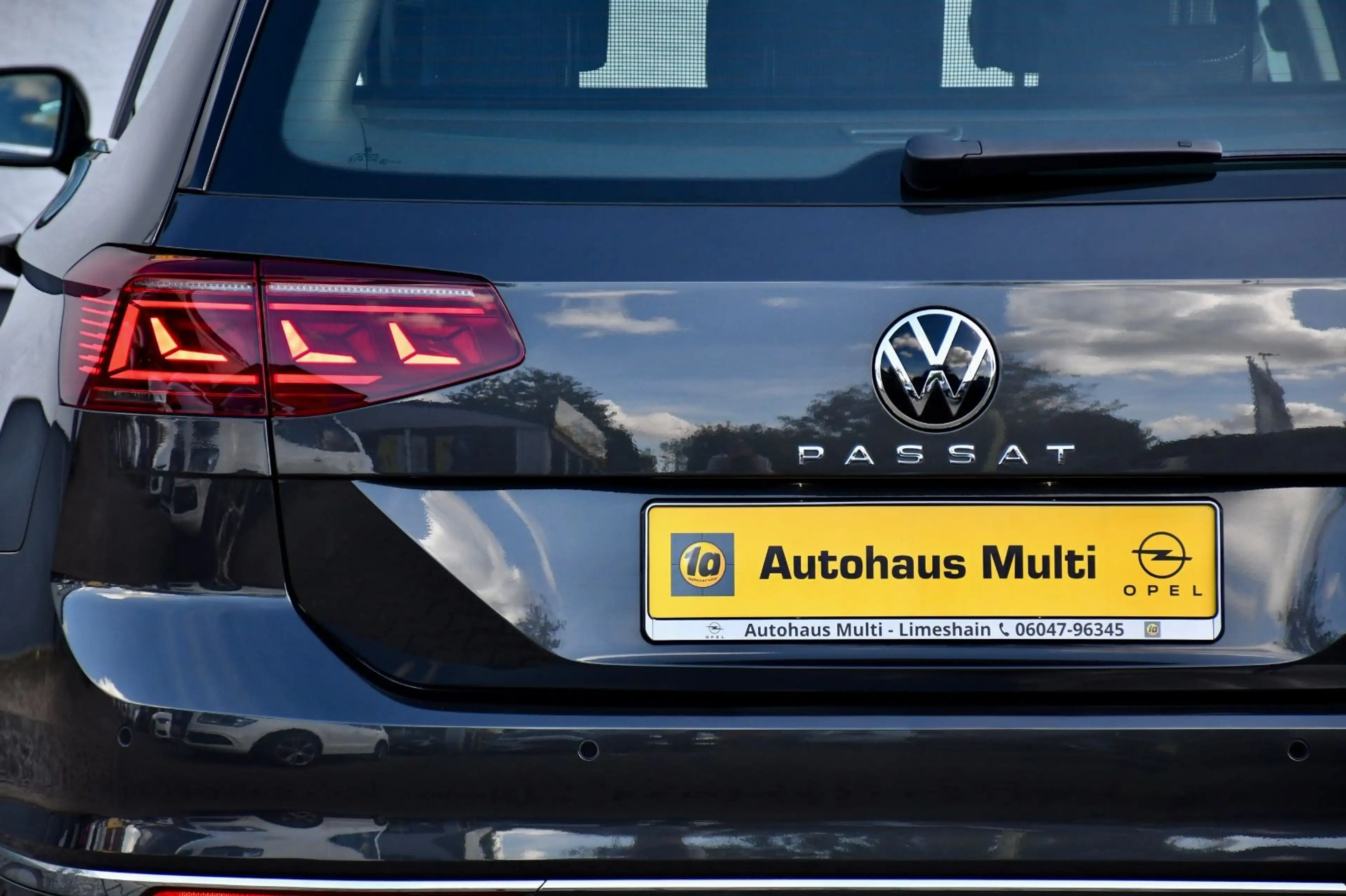 Volkswagen Passat Variant Passat Elegance AHK ACC LED Kamera Massage — photo 9