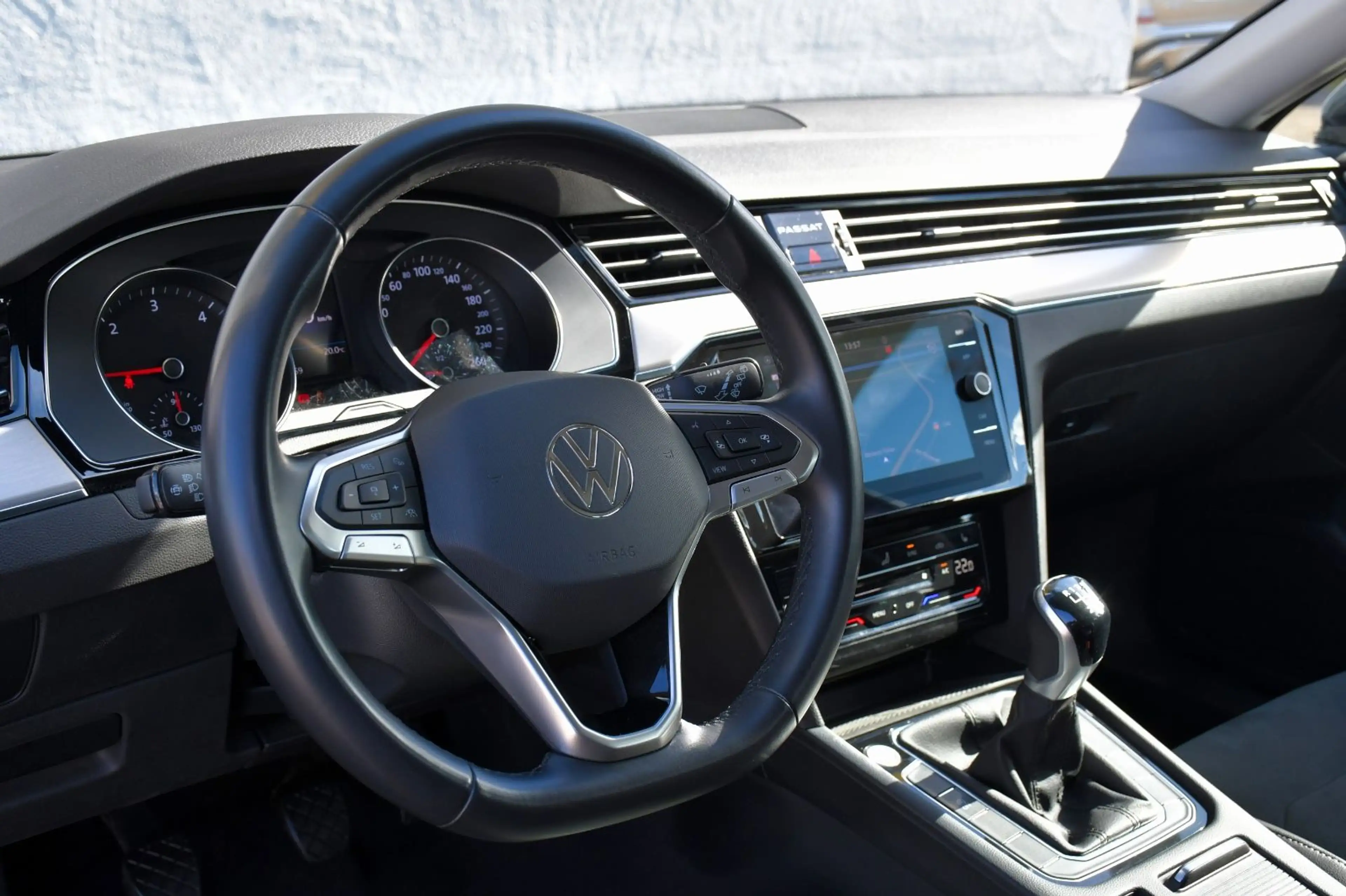 Volkswagen Passat Variant Passat Elegance AHK ACC LED Kamera Massage — photo 13