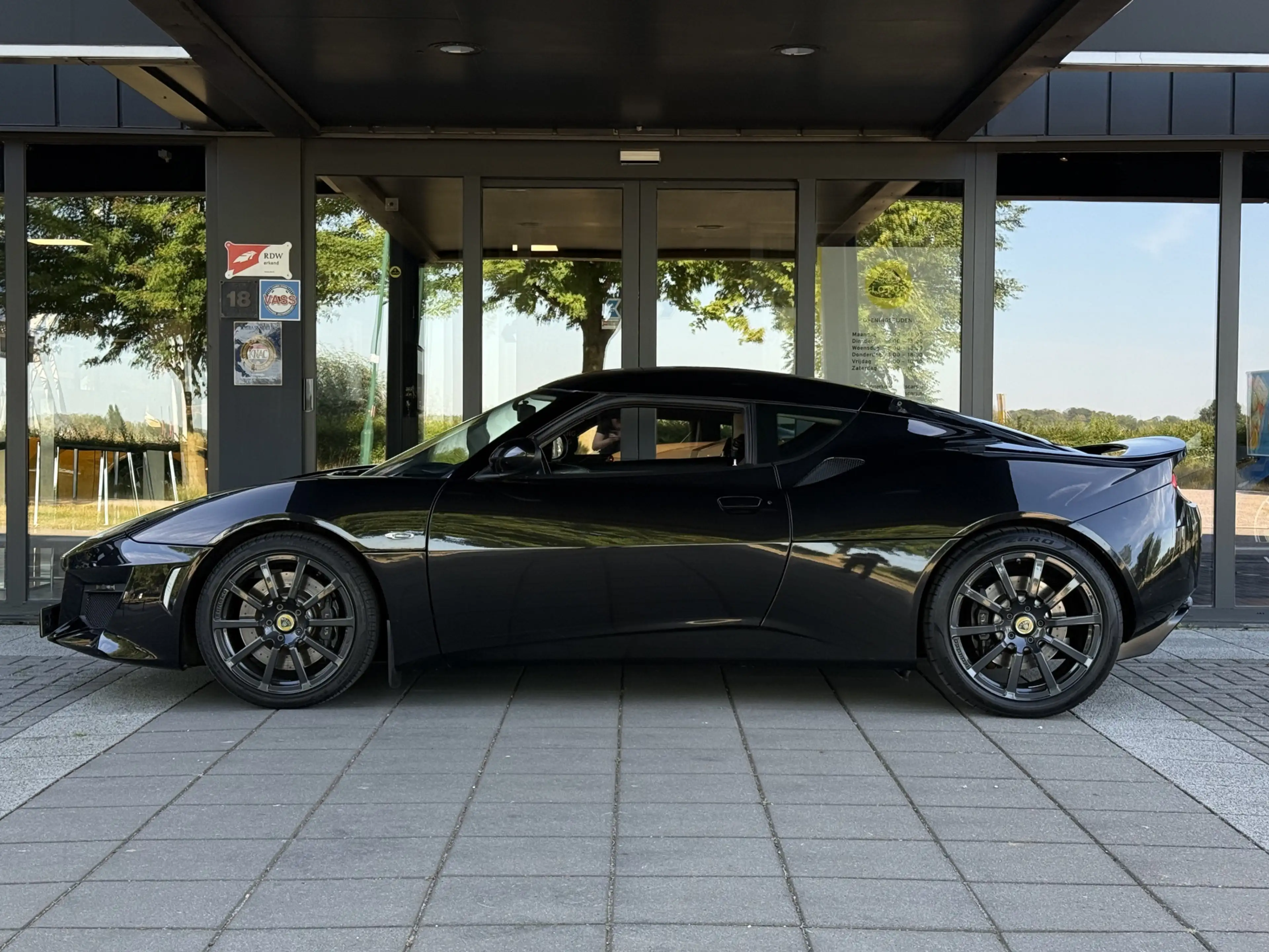 Lotus Evora 3.5 2+2 Launch Edition — photo 8