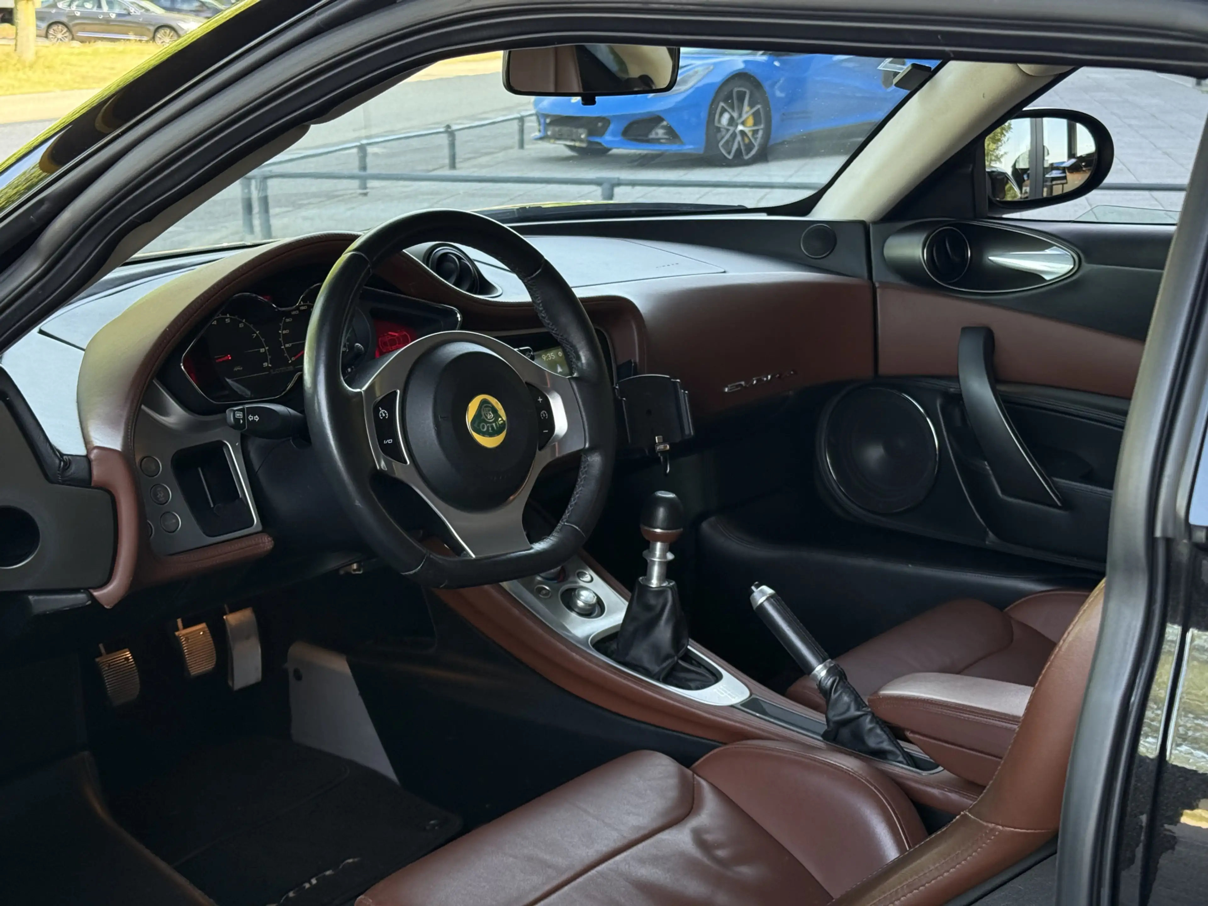 Lotus Evora 3.5 2+2 Launch Edition — photo 10