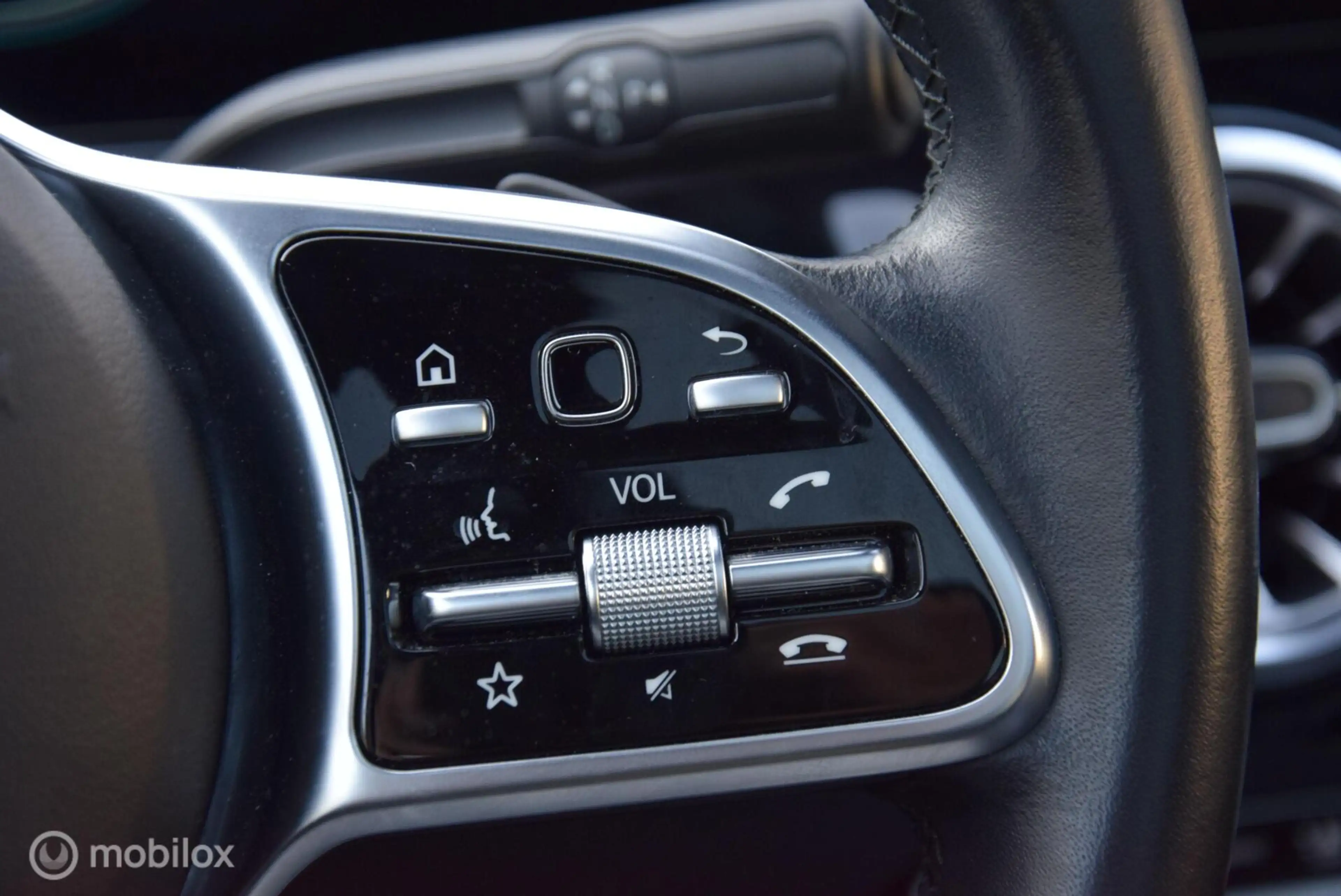 Mercedes-Benz EQA 250 Business Solution Luxury 67 kWh SOH 98% Pano Keyle — photo 13