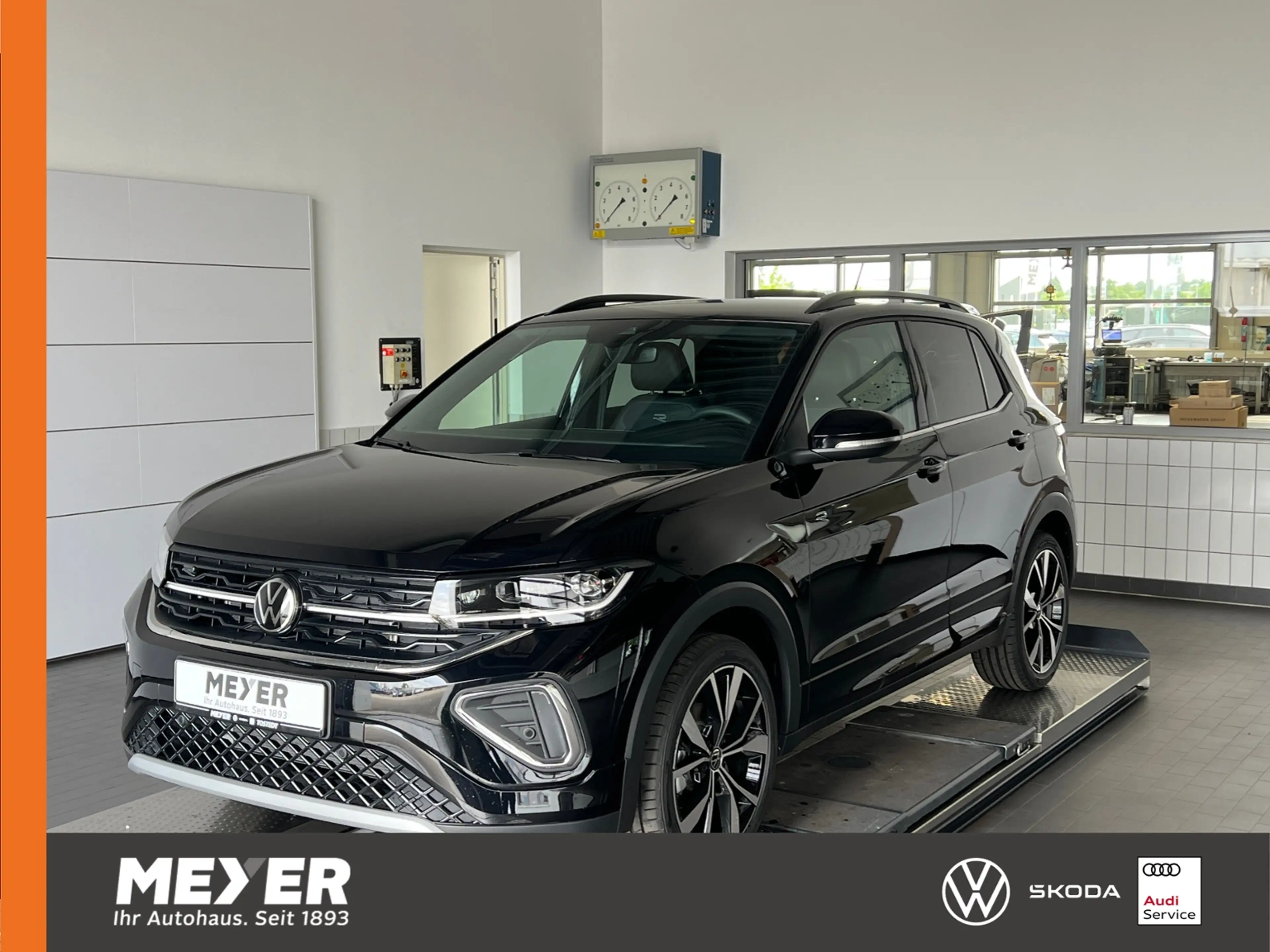 Volkswagen T-Cross R-Line 1.5 TSI DSG *AHK, IQ.LIGHT, ACC, App-Conne