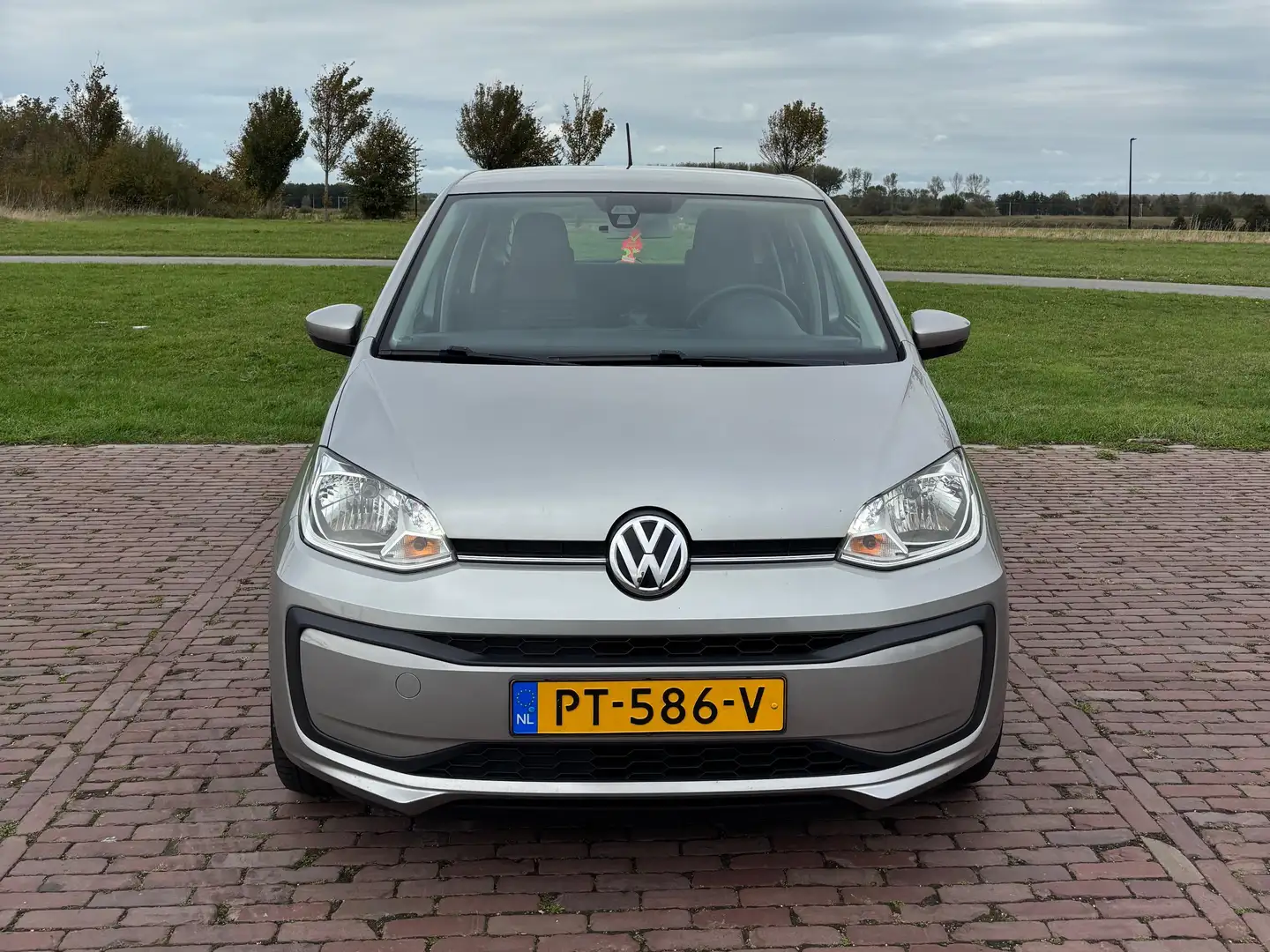 Volkswagen up! up! 1.0 BMT move Grijs - 2