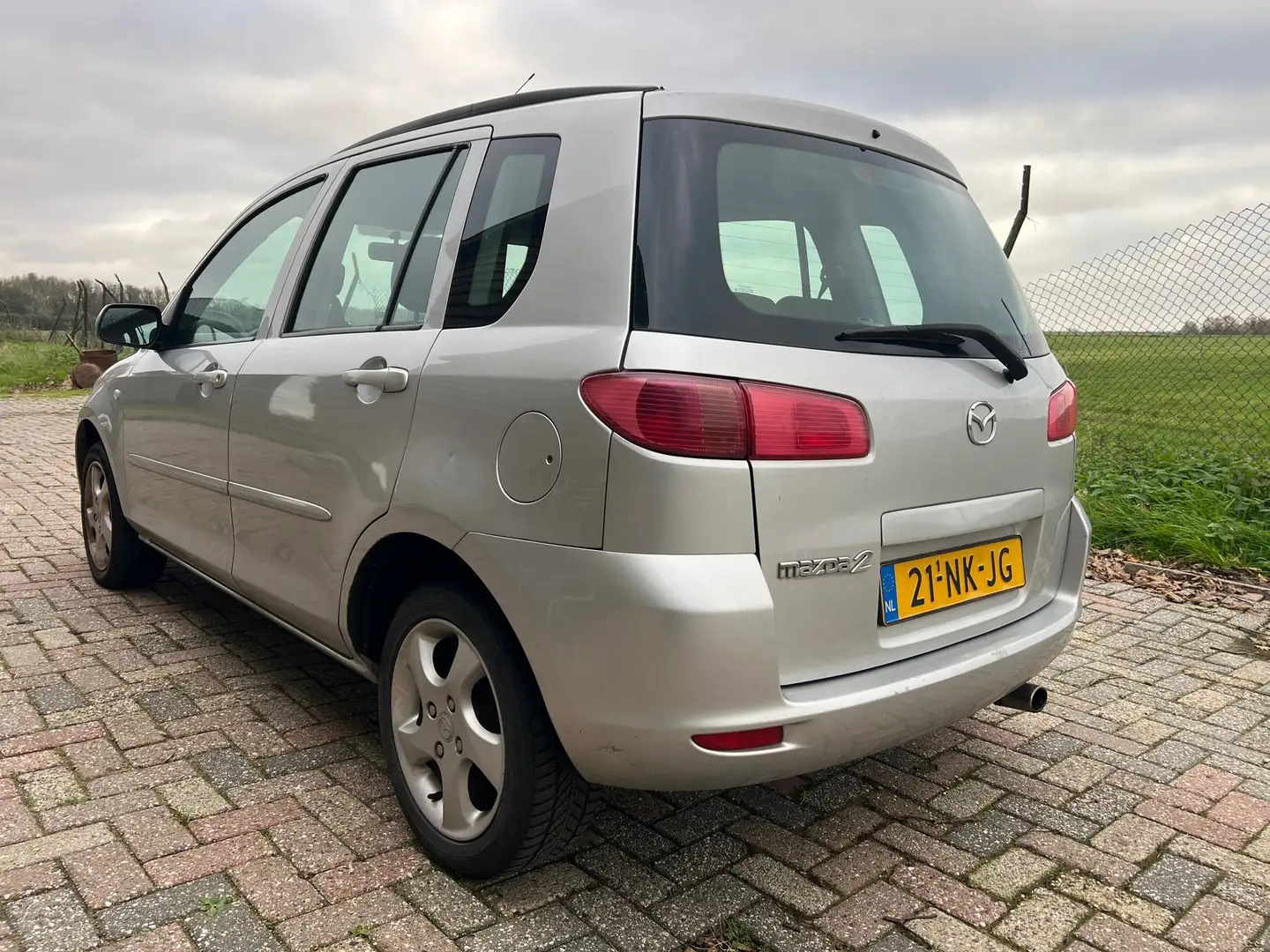 Mazda 2 1.4 Touring*EXPORT* Gris - 2