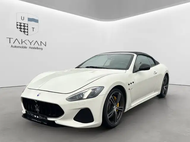 Maserati GranCabrio MC Stradale / CARBON / harman&kardon
