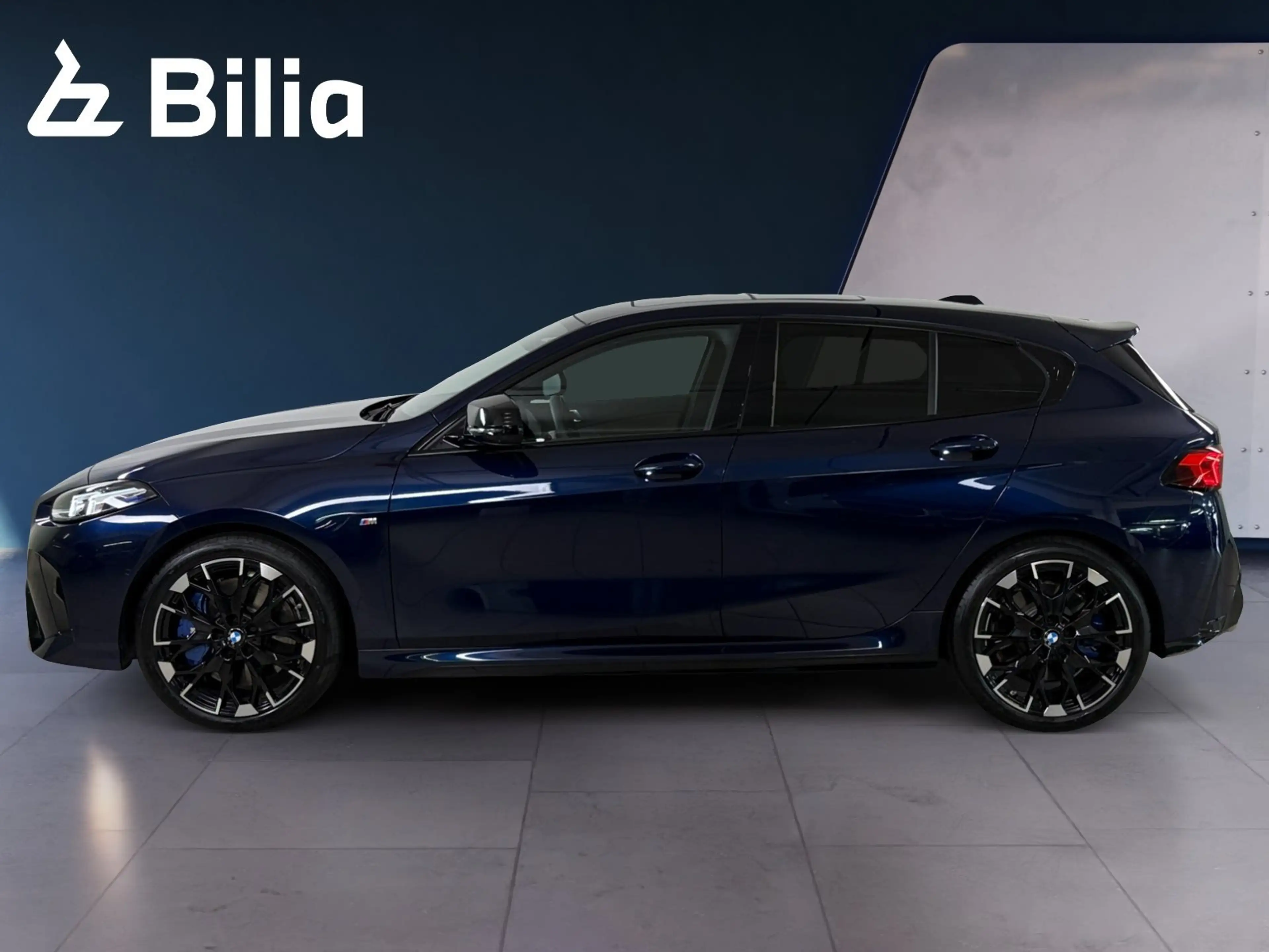 BMW 135 M135i xDrive — photo 12