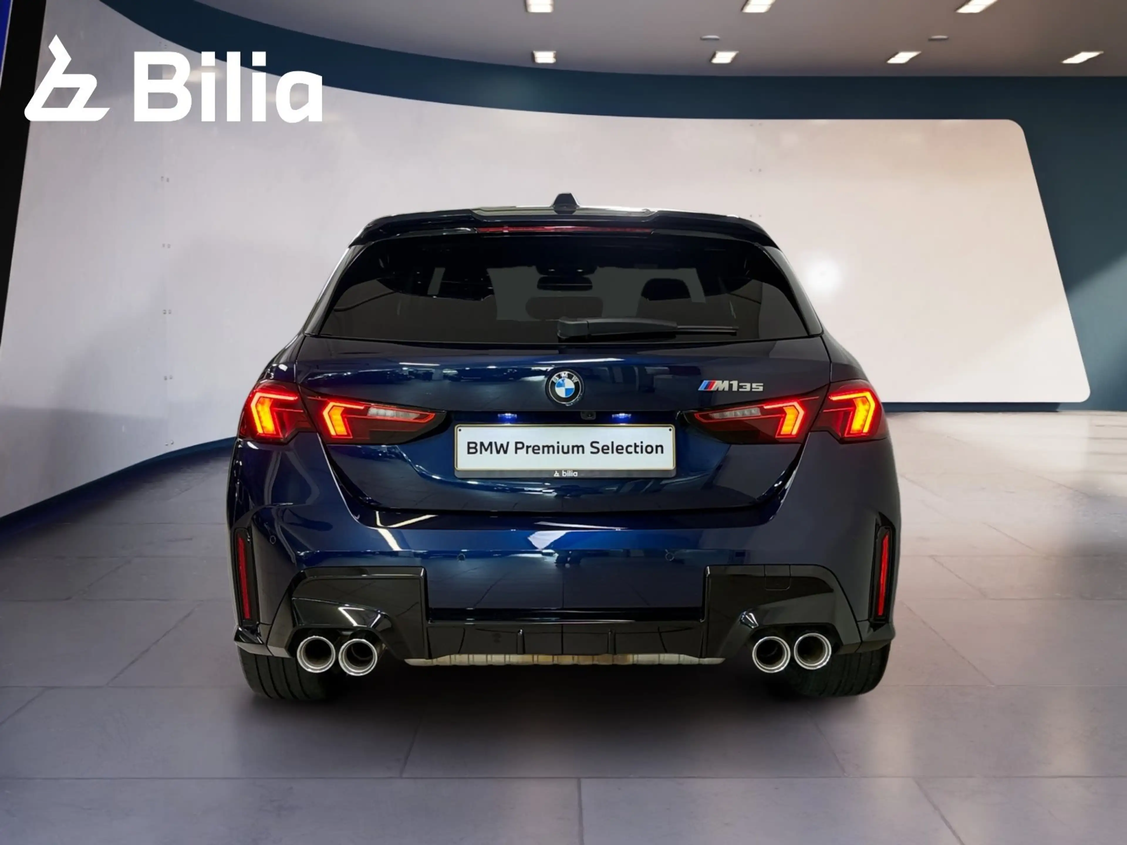 BMW 135 M135i xDrive — photo 3