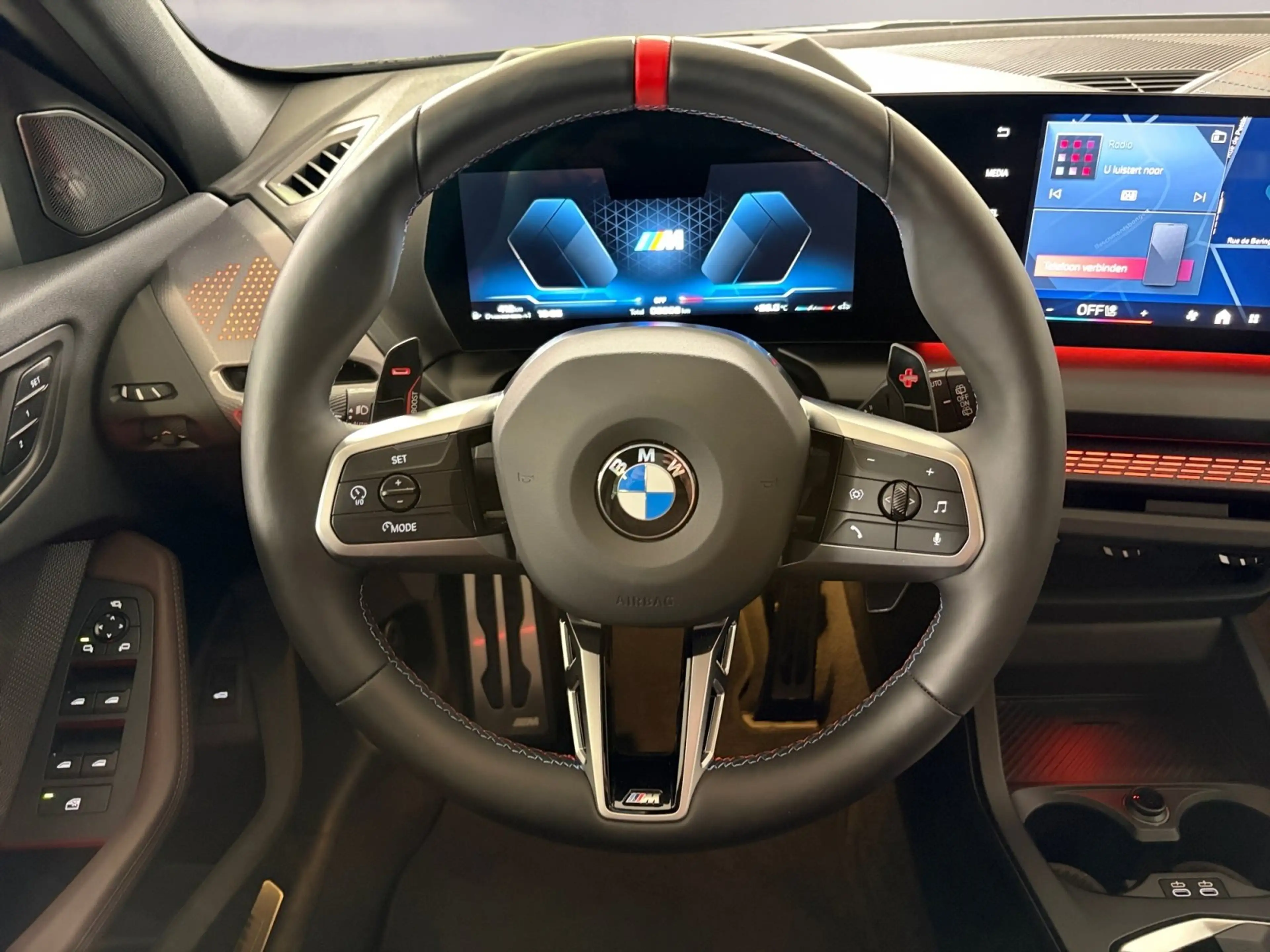 BMW 135 M135i xDrive — photo 11
