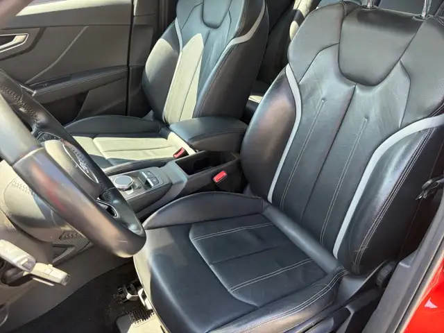 Audi Q2 view 12