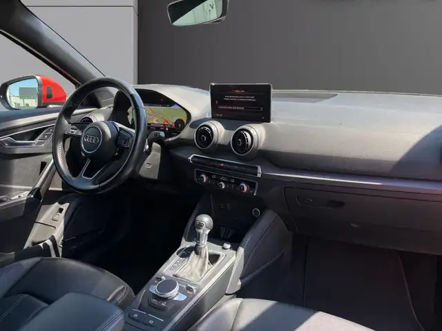 Audi Q2 view 9