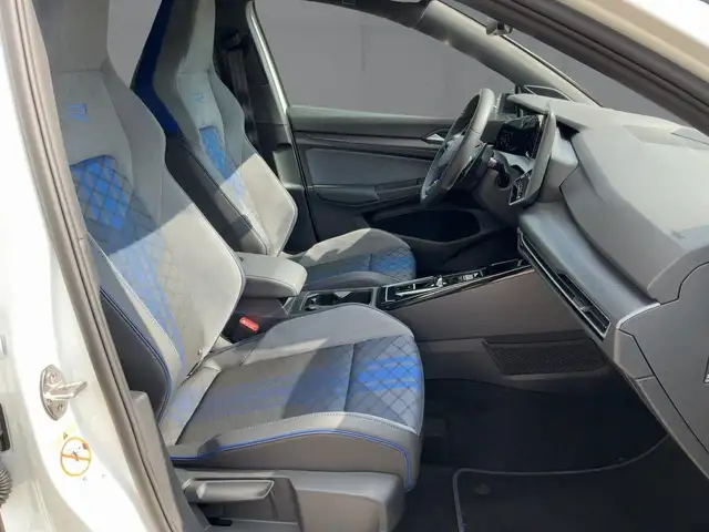 Volkswagen Golf view 12