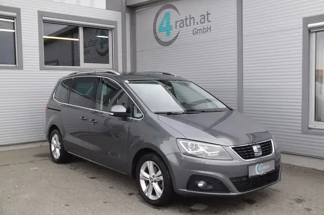 SEAT Alhambra Xcellence 2,0 TDI DSG 7-SITZER/XENON/NAVI/RFK