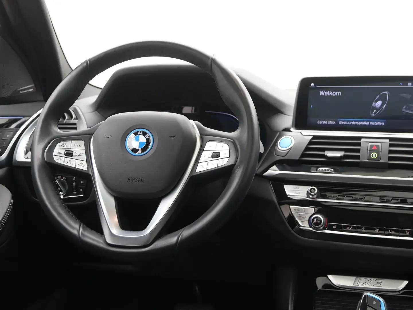 BMW iX3 High Executive 80 kWh Wit - 2