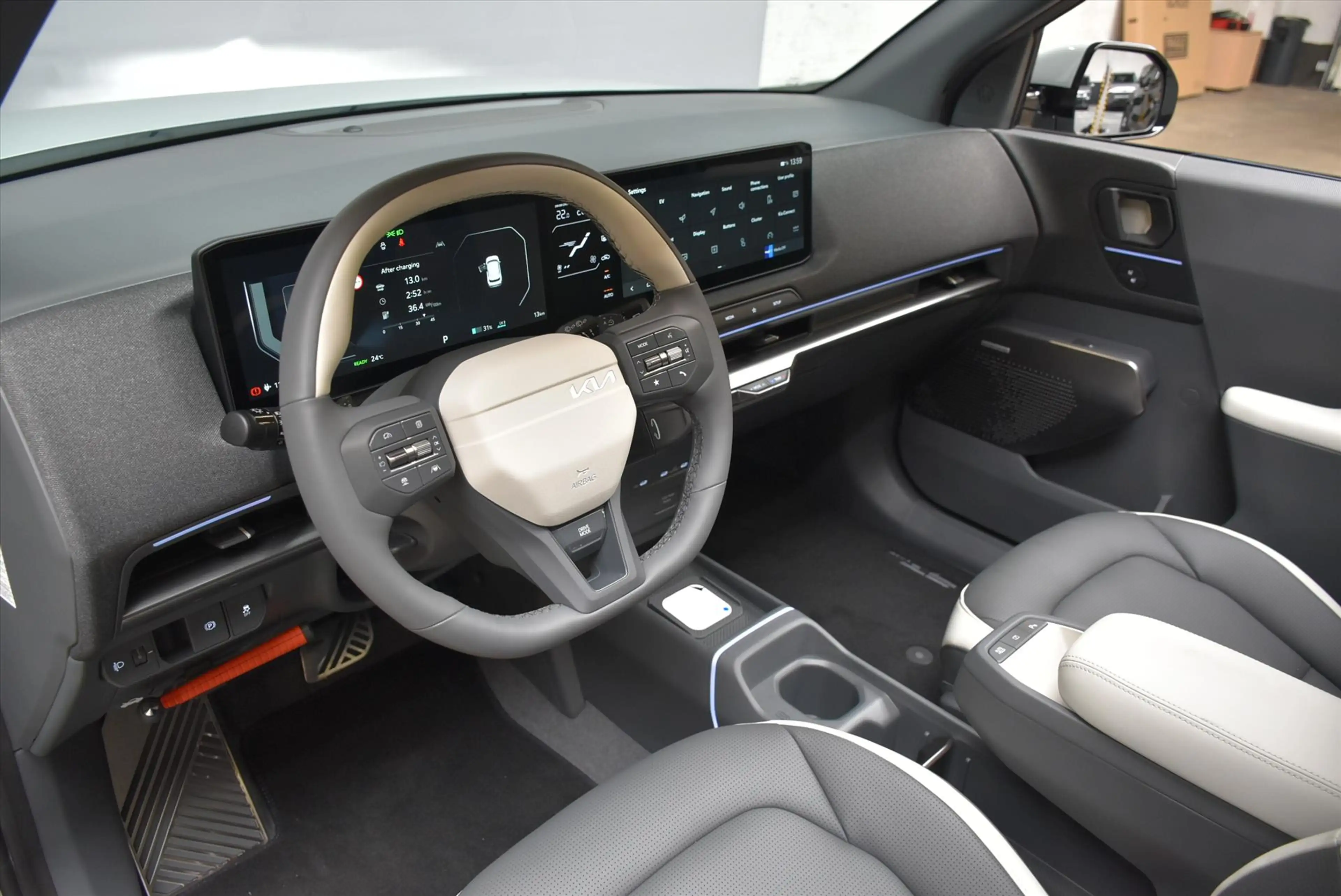 Kia EV2 61 kWh 135pk GT-Line — photo 37