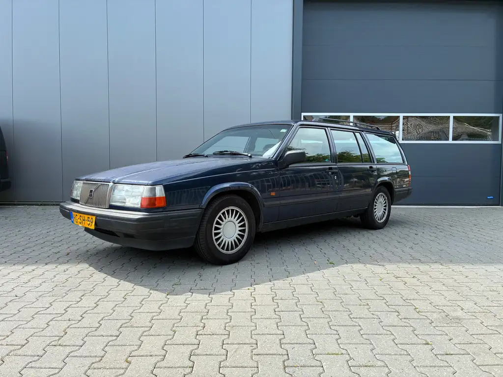 Volvo 940 1994 из Европы — купить под ключ