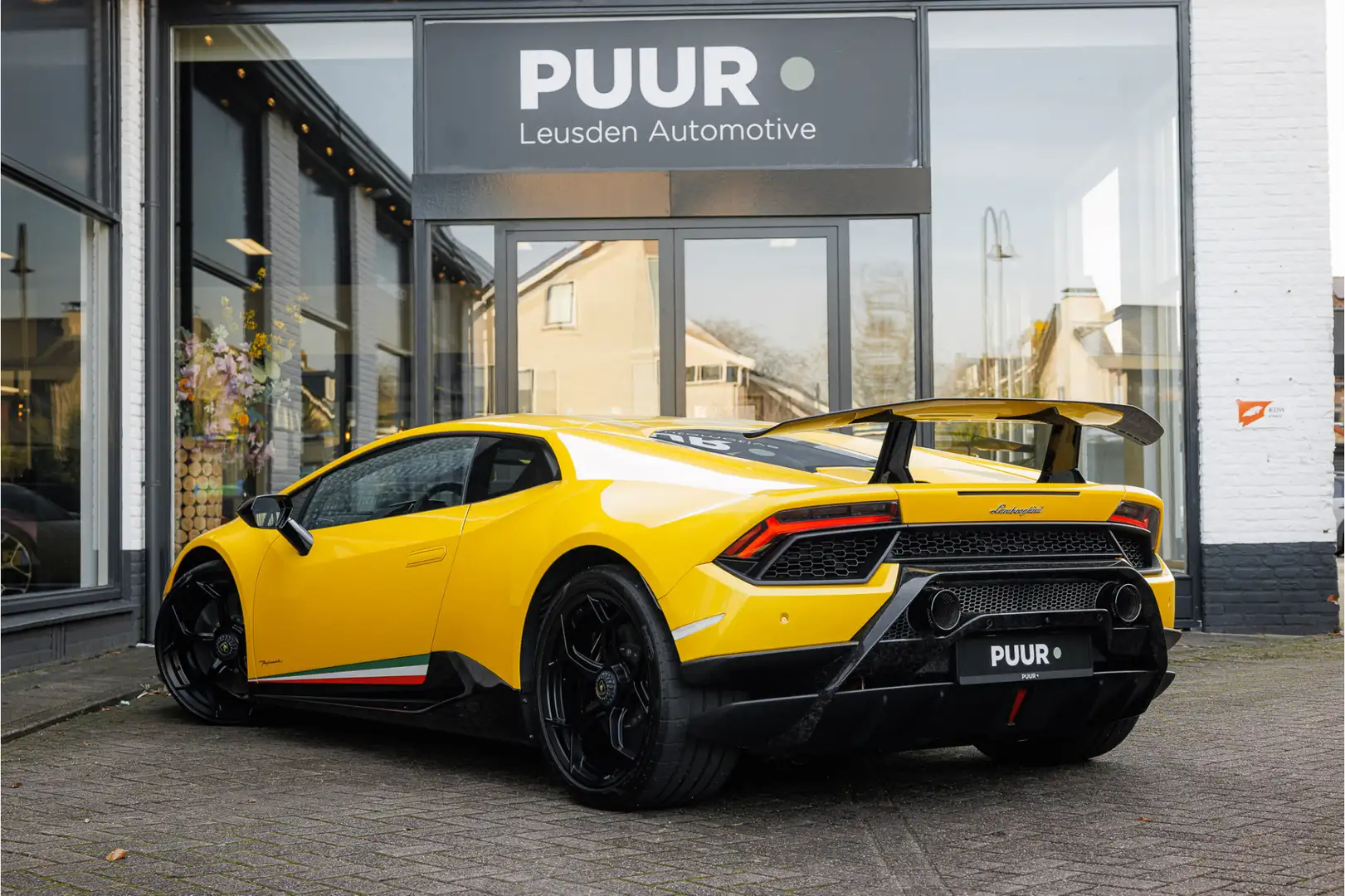 Lamborghini Huracán 5.2 V10 Performante Giallo Inti - Sensonum Audio - Amarillo - 2