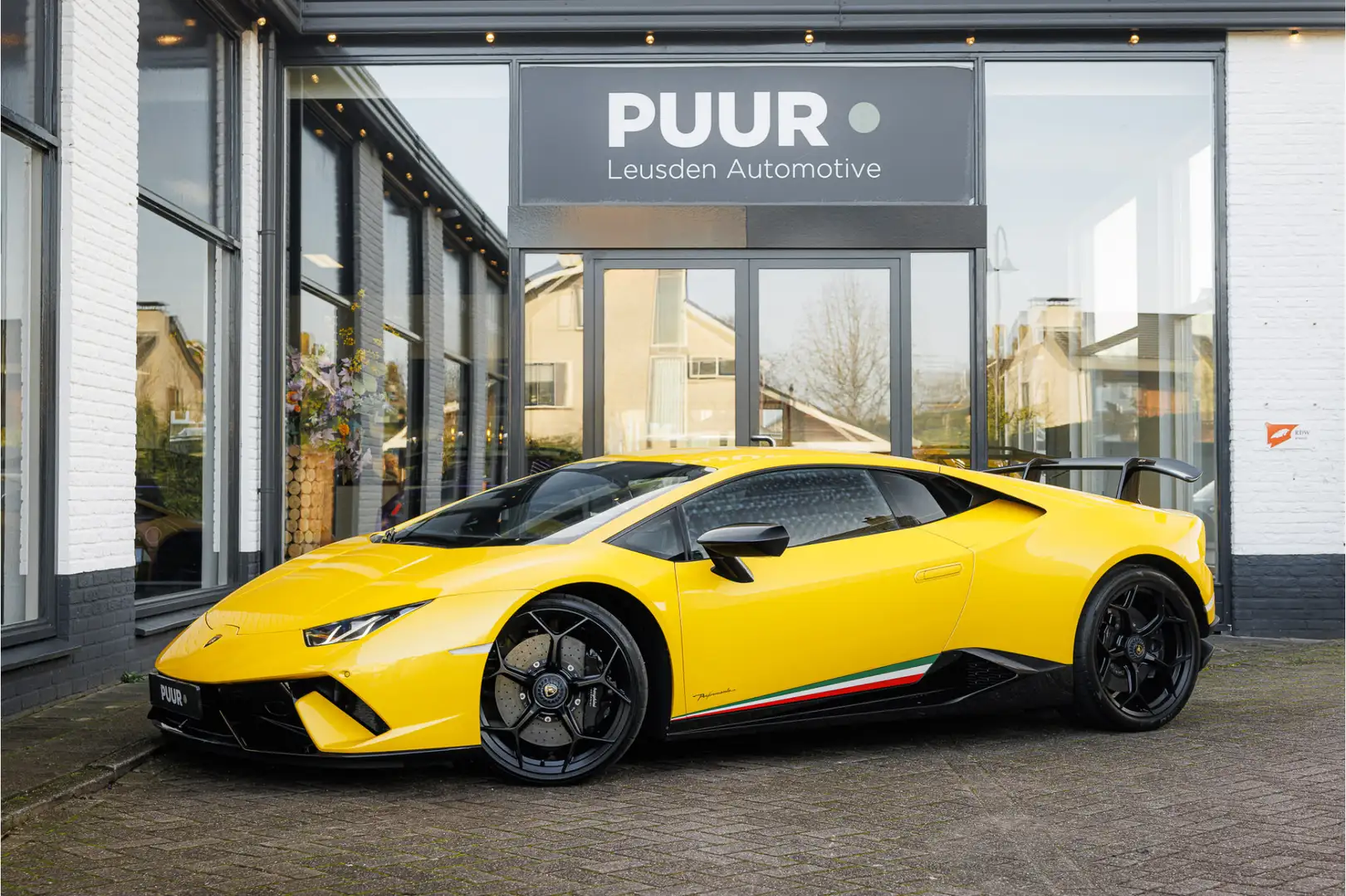 Lamborghini Huracán 5.2 V10 Performante Giallo Inti - Sensonum Audio - Amarillo - 1