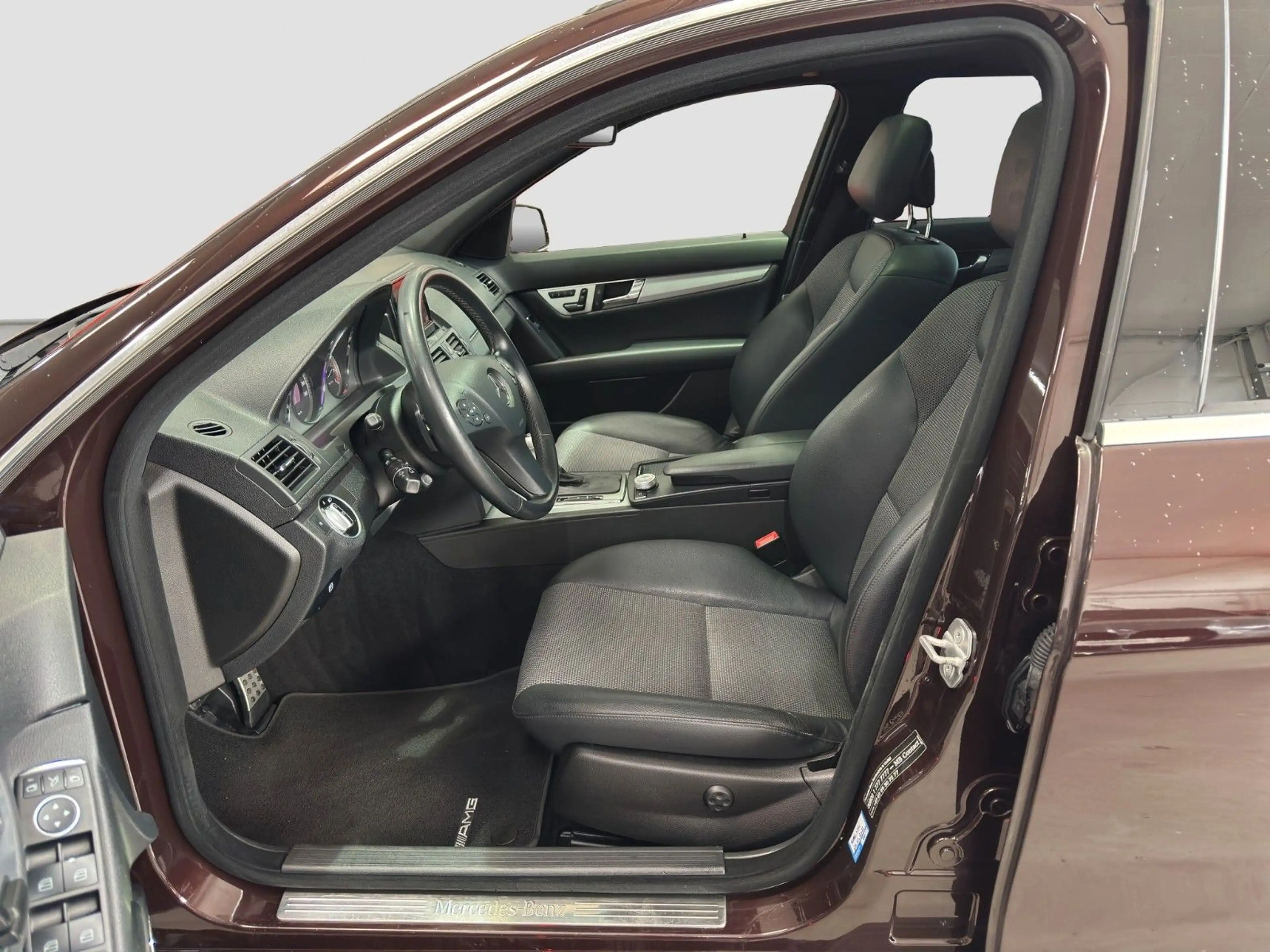 Mercedes-Benz C 250 CGI AMG-LINE NAVI GLASDACH MEMORY KAMERA — photo 11