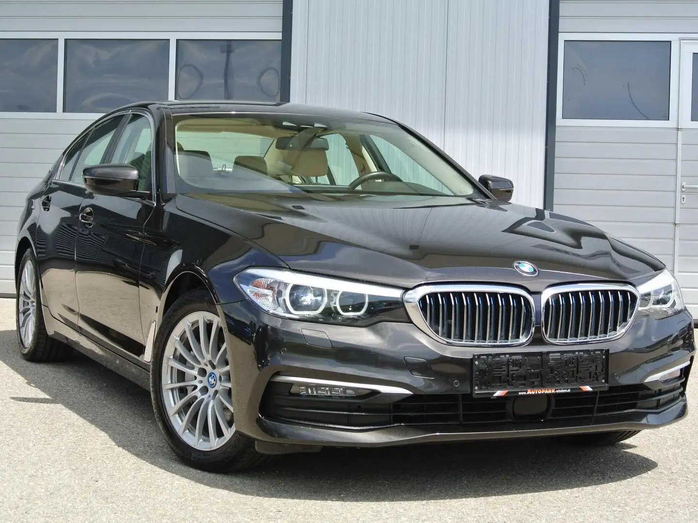 BMW 530 e Hybrid Aut. *  virt. Cockpit* * LEDER * ACC Grau - 1