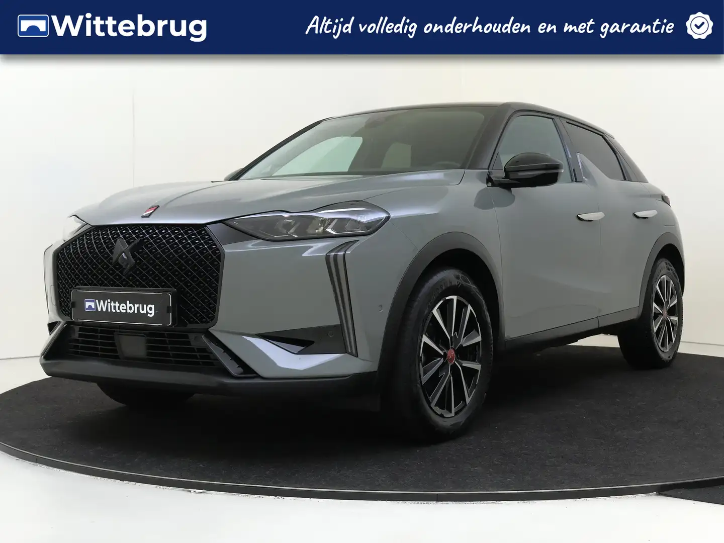 DS Automobiles DS 3 1.2 PureTech Performance Line Navigatie | Camera Gris - 1