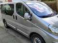 Renault Trafic 2.5 dCi, 7 Sitzplätze und Camping-Features Silber - thumbnail 7