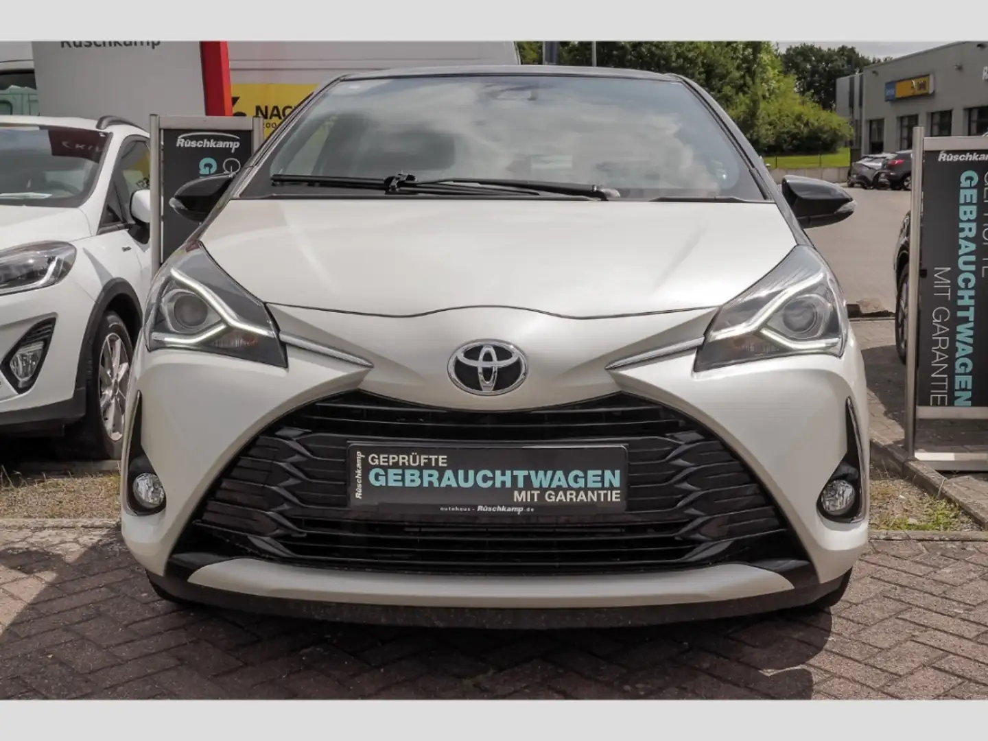 Toyota Yaris Style Selection 1.5 Dual-VVT Klimaautom DAB Keyles Silber - 2