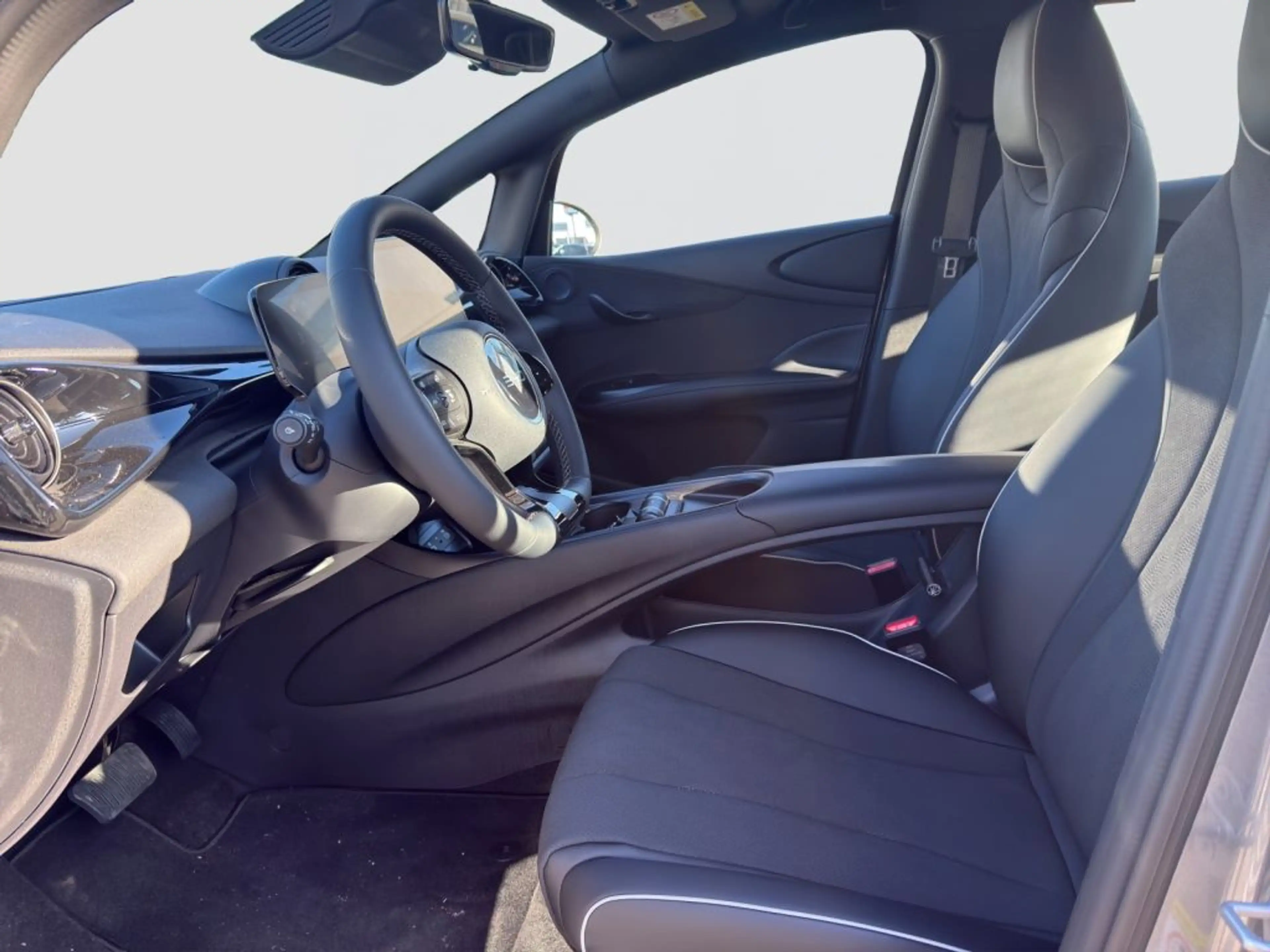 BYD Dolphin Comfort (EM2E) — photo 6