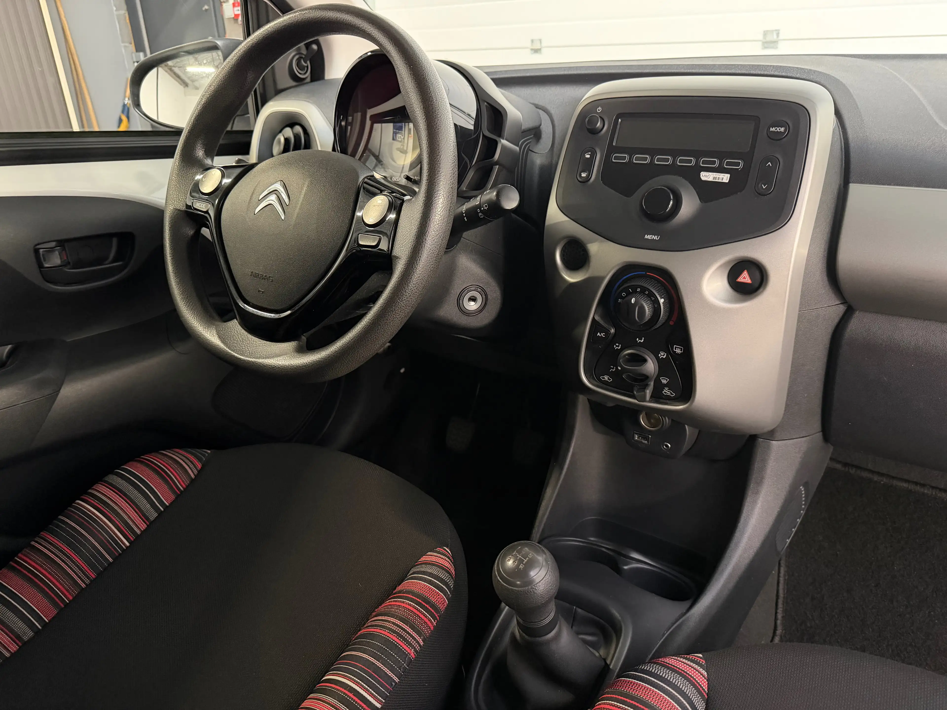 Citroen C1 C1 1.0 VTi FEEL/ Moteur Toyota/ 5 Portes/ Airco/ BLUETOOTH/  Garantie 12 Mois — photo 12