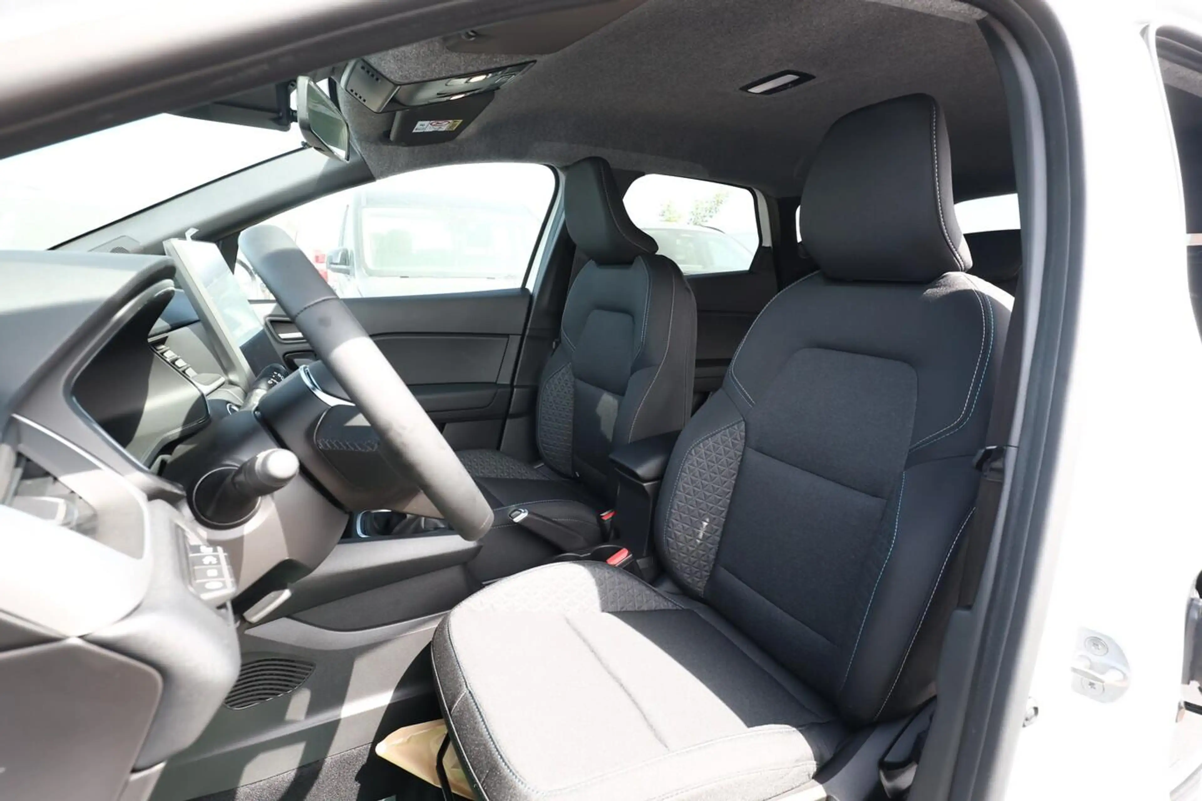Mitsubishi ASX Plus SHZ LED+ Keyl LM17 CarPlay PrivG Kam BT 67... — photo 6