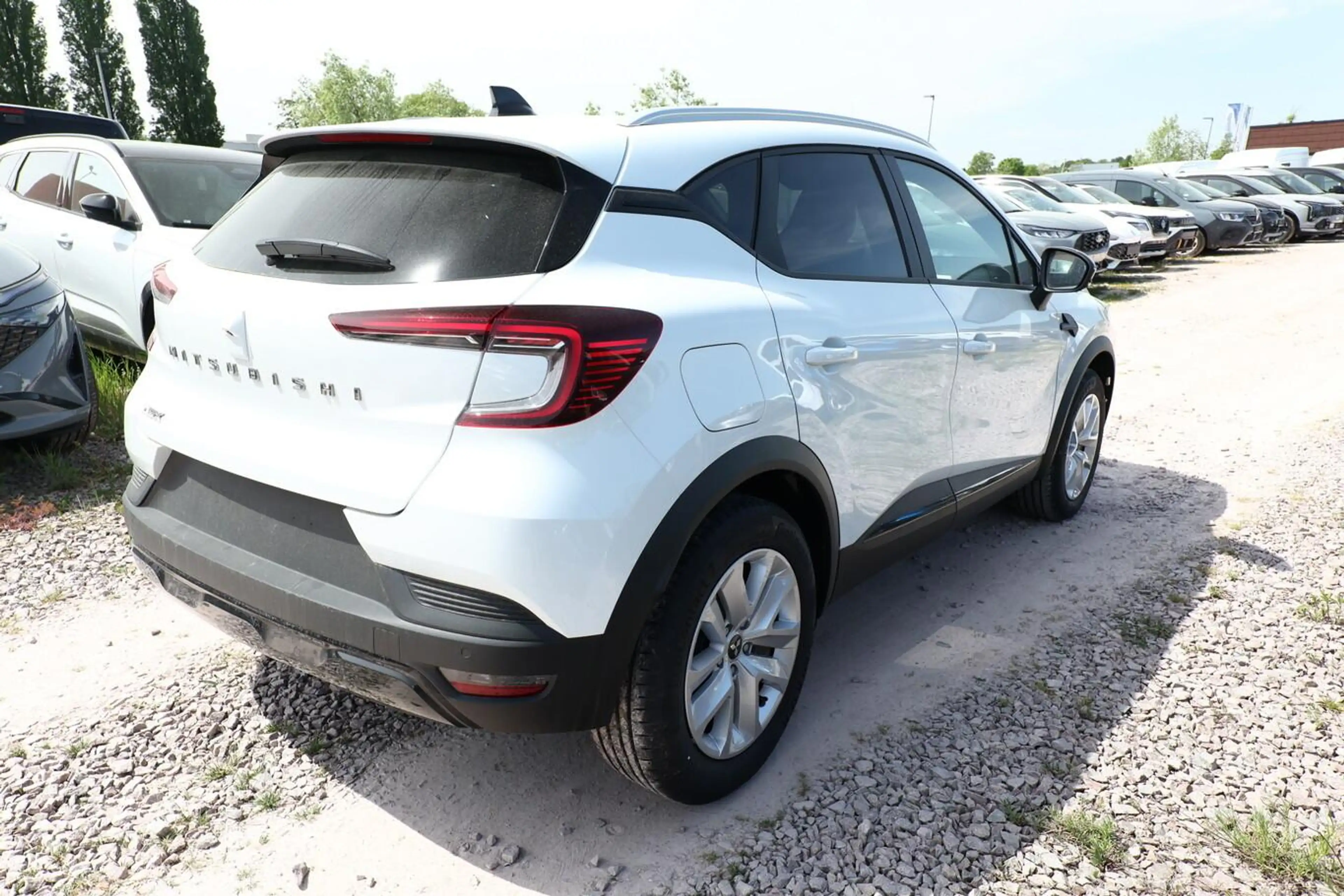 Mitsubishi ASX Plus SHZ LED+ Keyl LM17 CarPlay PrivG Kam BT 67... — photo 3