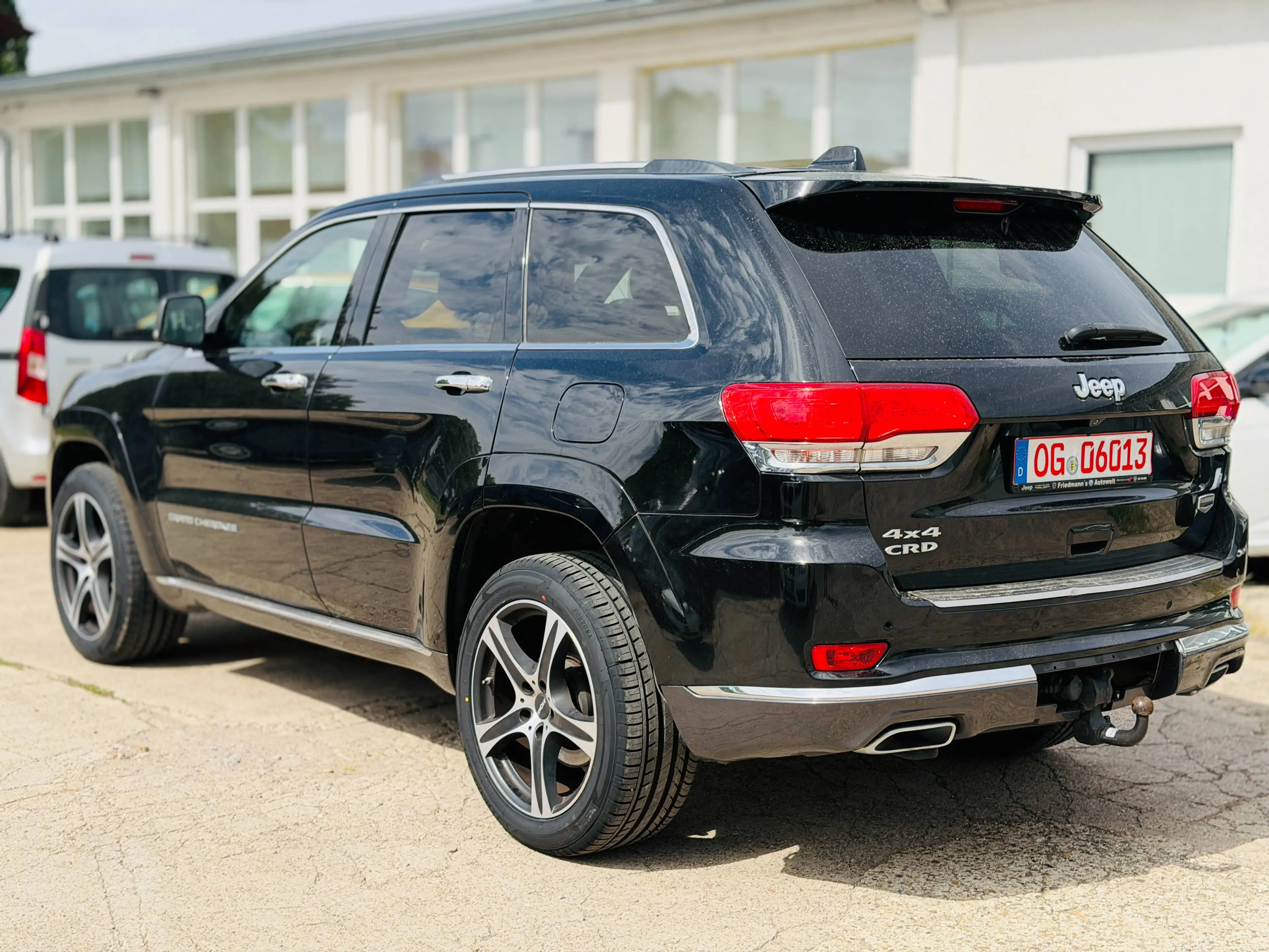 Jeep Grand Cherokee 3.0 CRD Summit 4WD AHK VOLL GARANTIE — photo 9