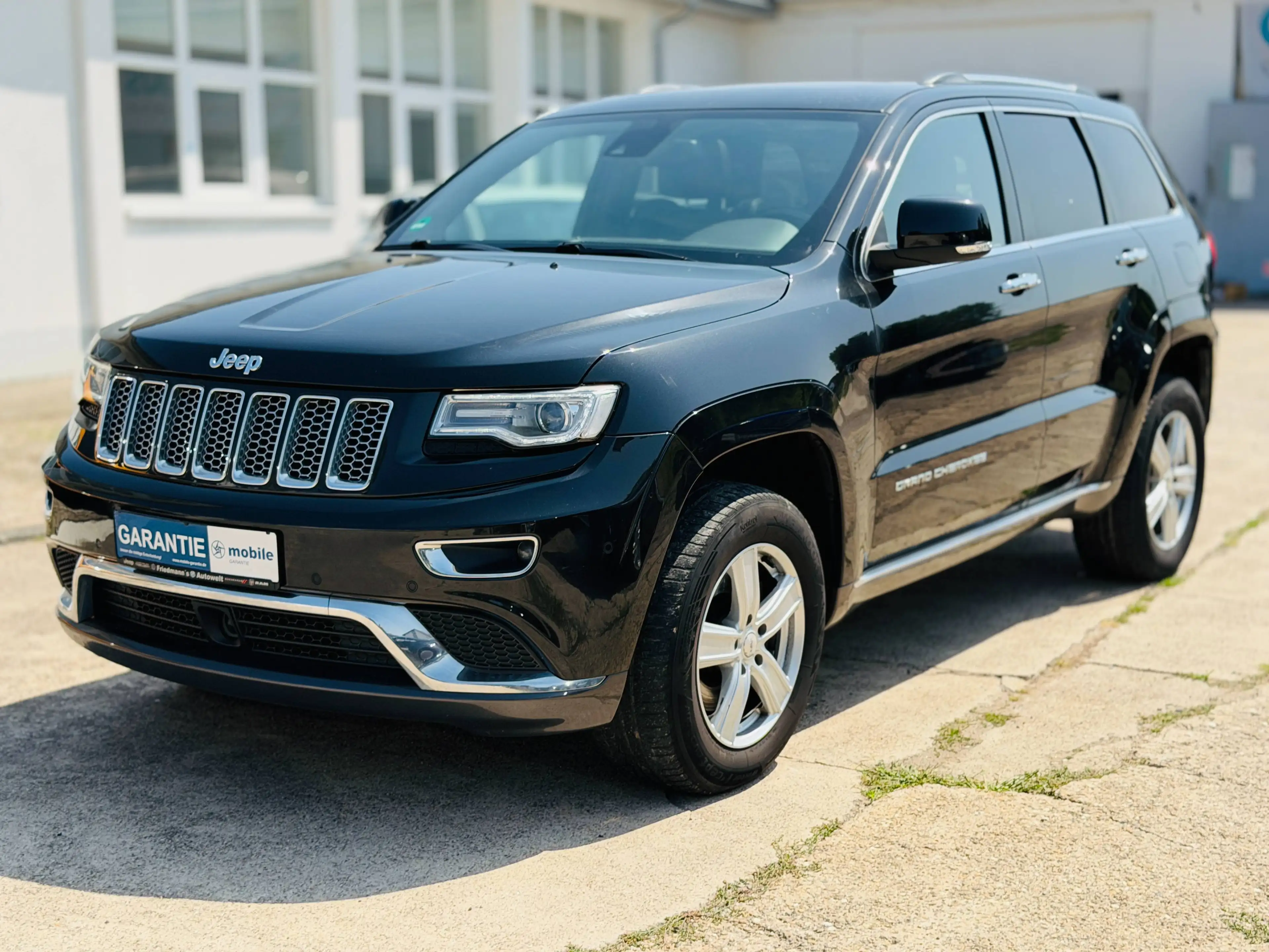Jeep Grand Cherokee 3.0 CRD Summit 4WD AHK VOLL GARANTIE — photo 2