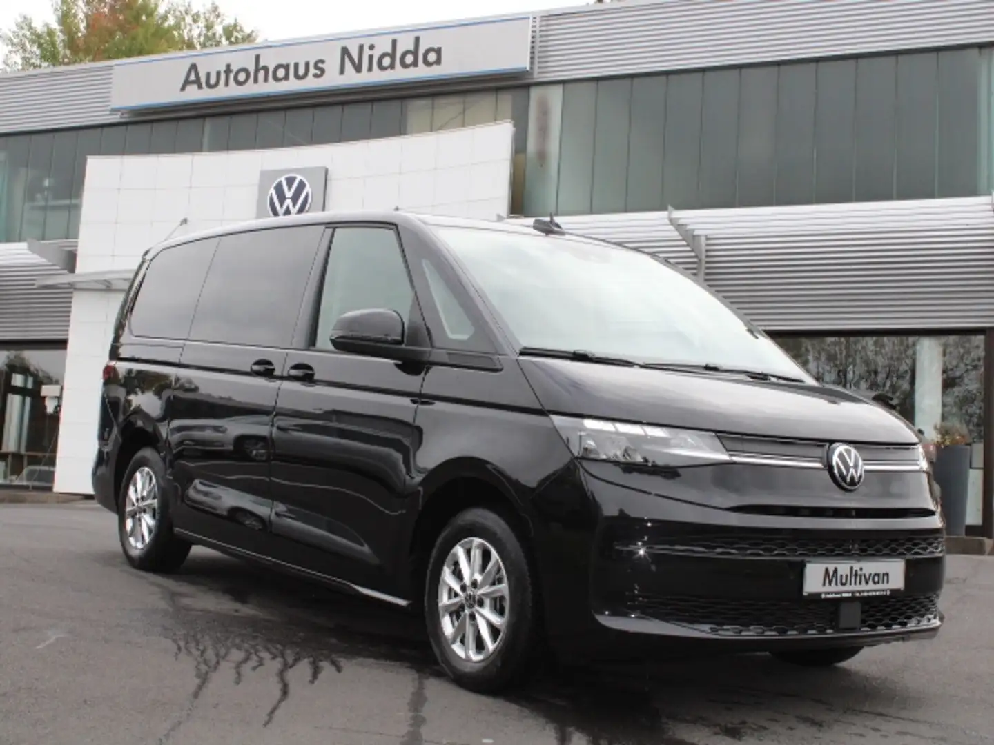 Volkswagen T7 Multivan 2.0 TDI lang -7 SITZ.- AHK-NAVI-LED Schwarz - 2