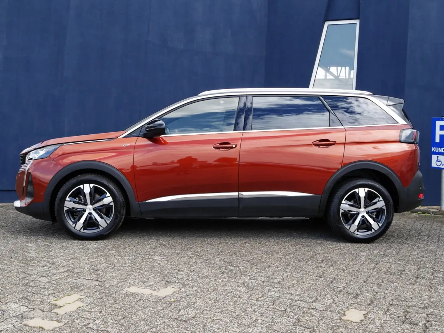 Peugeot 5008 GT 130 PureTech Aut+ParkAssist+Kamera 360 Klima Braun - 2