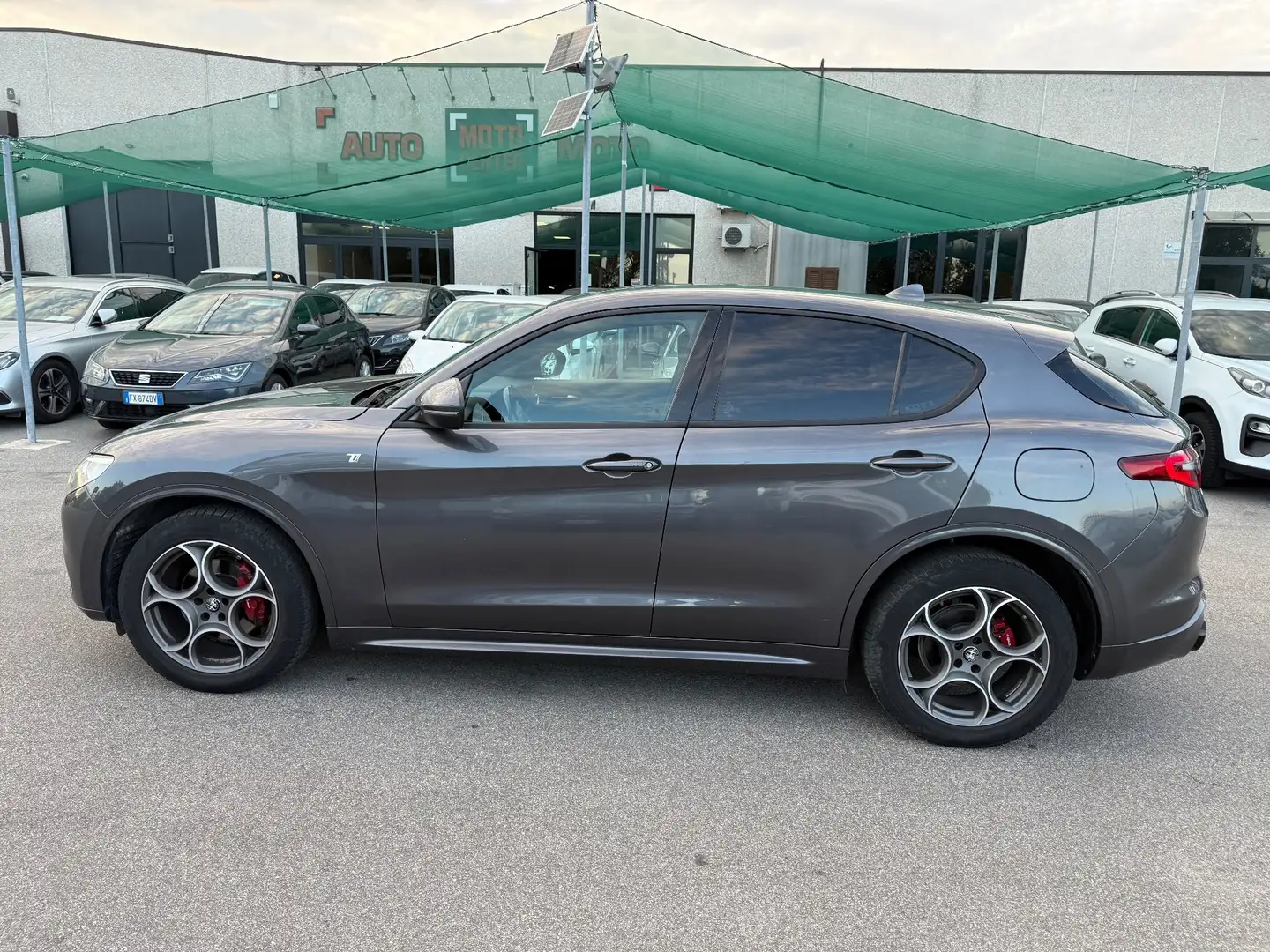 Alfa Romeo Stelvio Stelvio 2.2 Turbodiesel 210 CV AT8 Q4 Ti Gris - 2