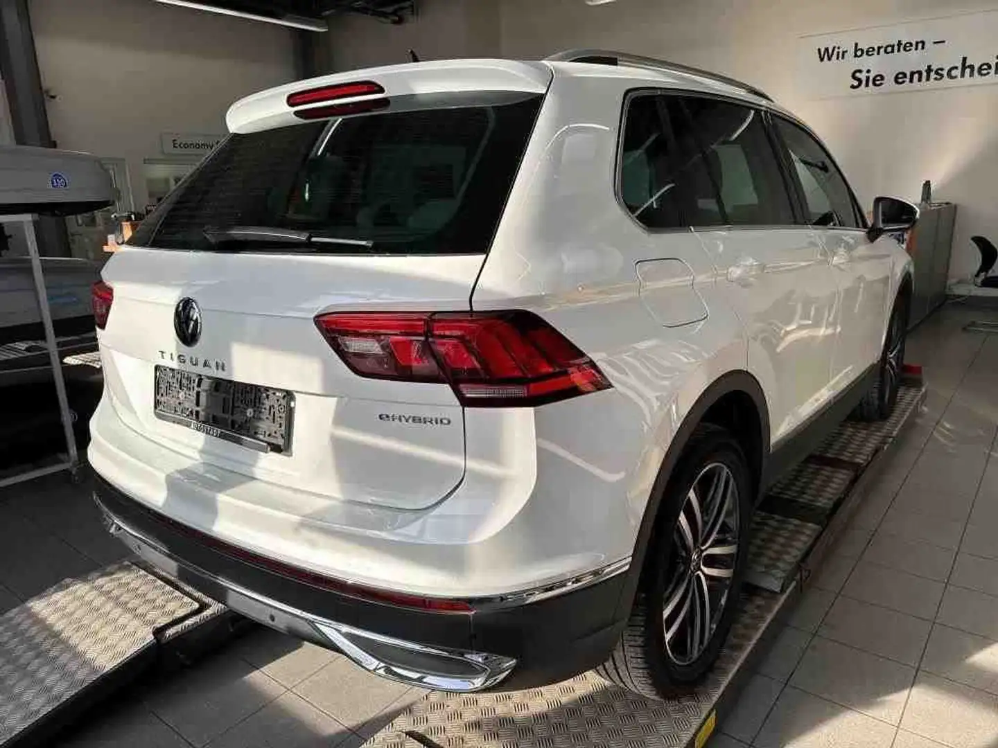 Volkswagen Tiguan Elegance/eHybrid/LED-Matrix/DSG/Kam/ACC Blanc - 2