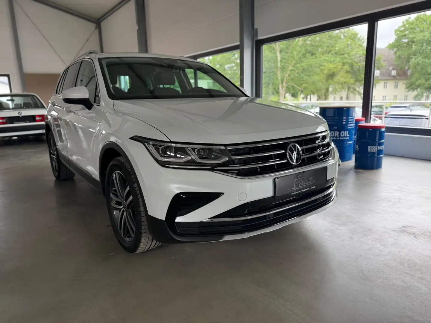 Volkswagen Tiguan Elegance 1.4 eHybrid LED/ACC/Kam/Navi Weiß - 2