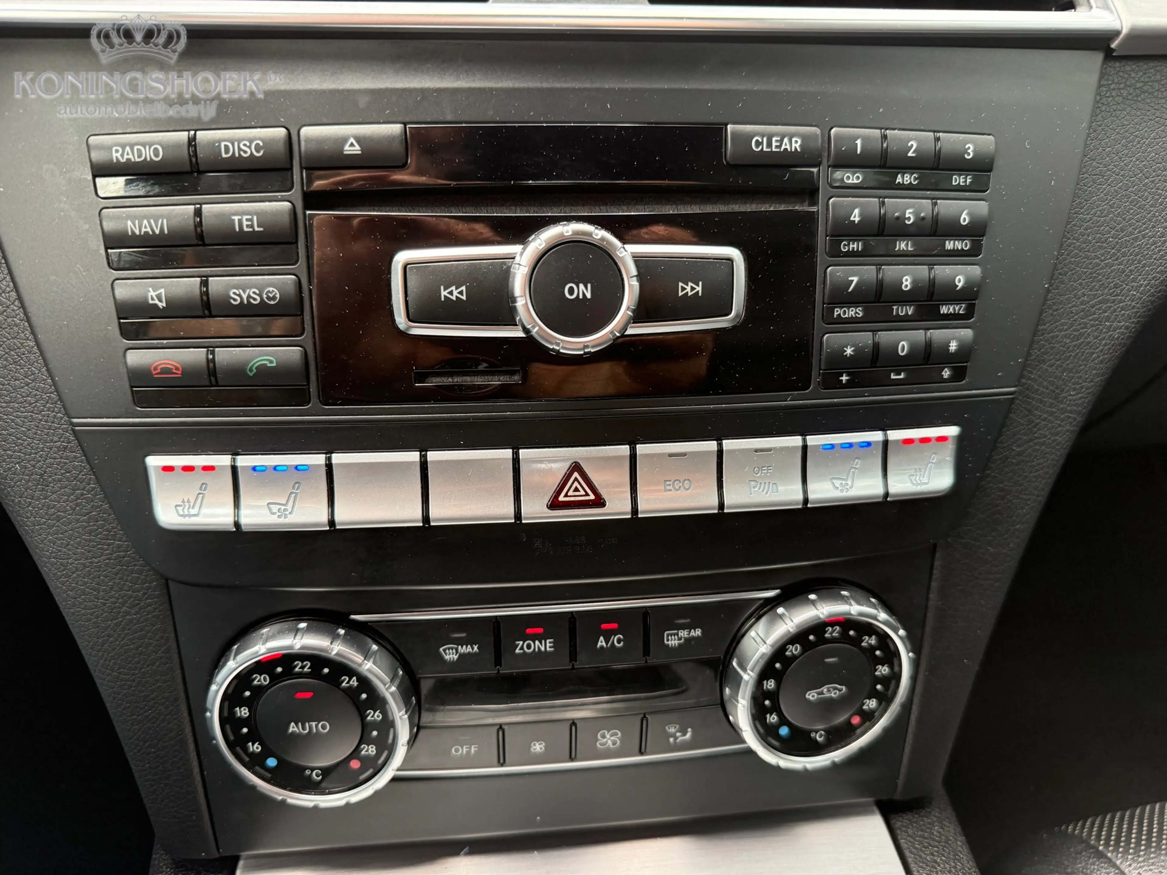 Mercedes-Benz C 350 Coupé AMG Edition 1 — photo 17