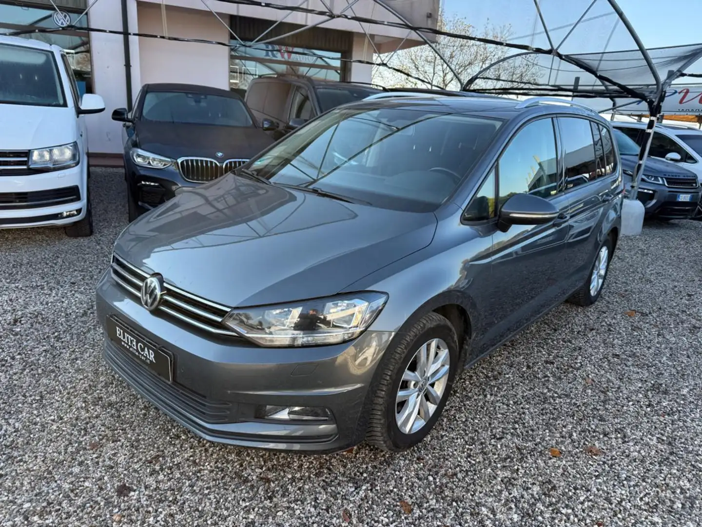 Volkswagen Touran 2.0 TDI 150 CV SCR DSG Highline BlueMotio Gris - 1