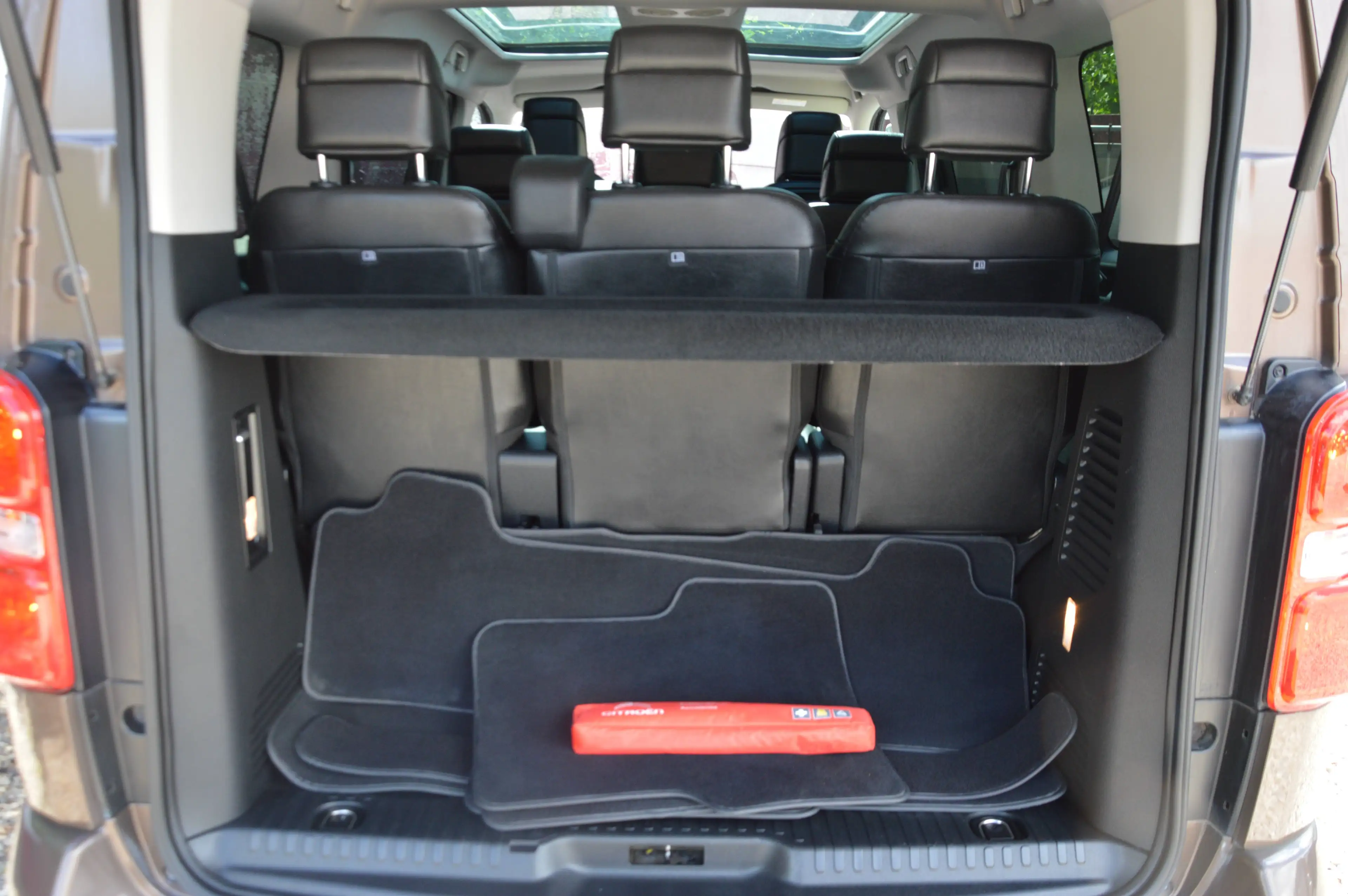 Citroen Spacetourer 2.0BlueHDi XL Business 8PL NAV PANO CLIM 60.351KM — photo 12