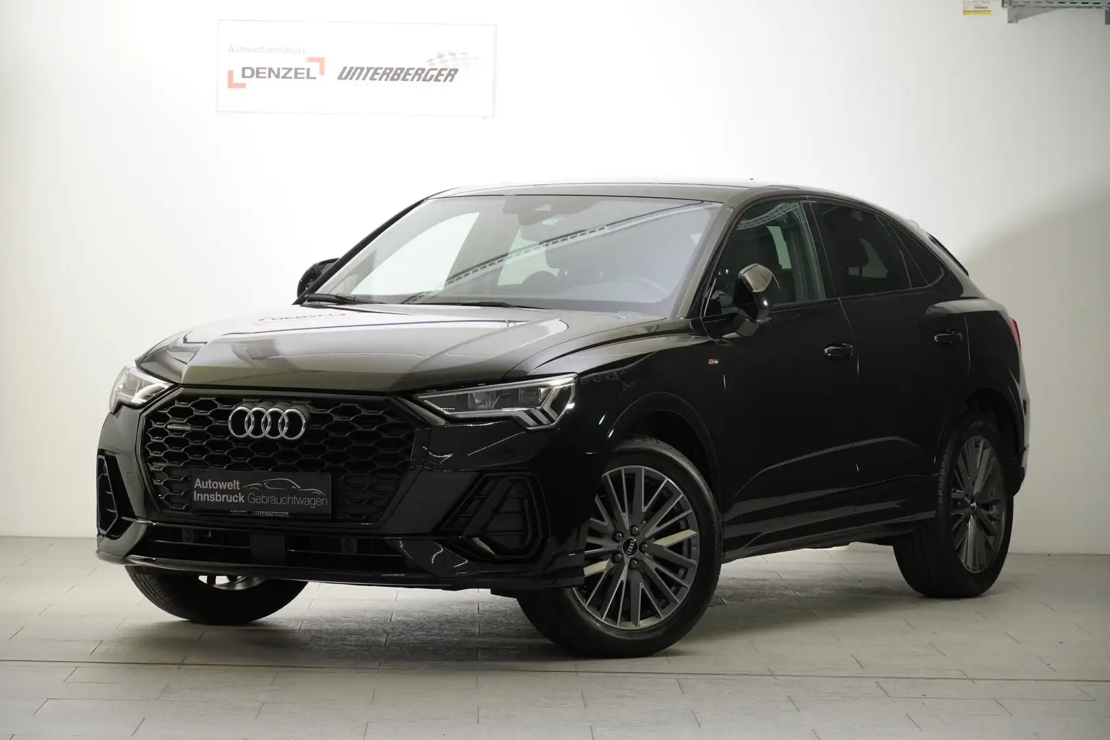 Audi Q3 Sportback 45 TFSI quattro S-line S-tronic Schwarz - 2
