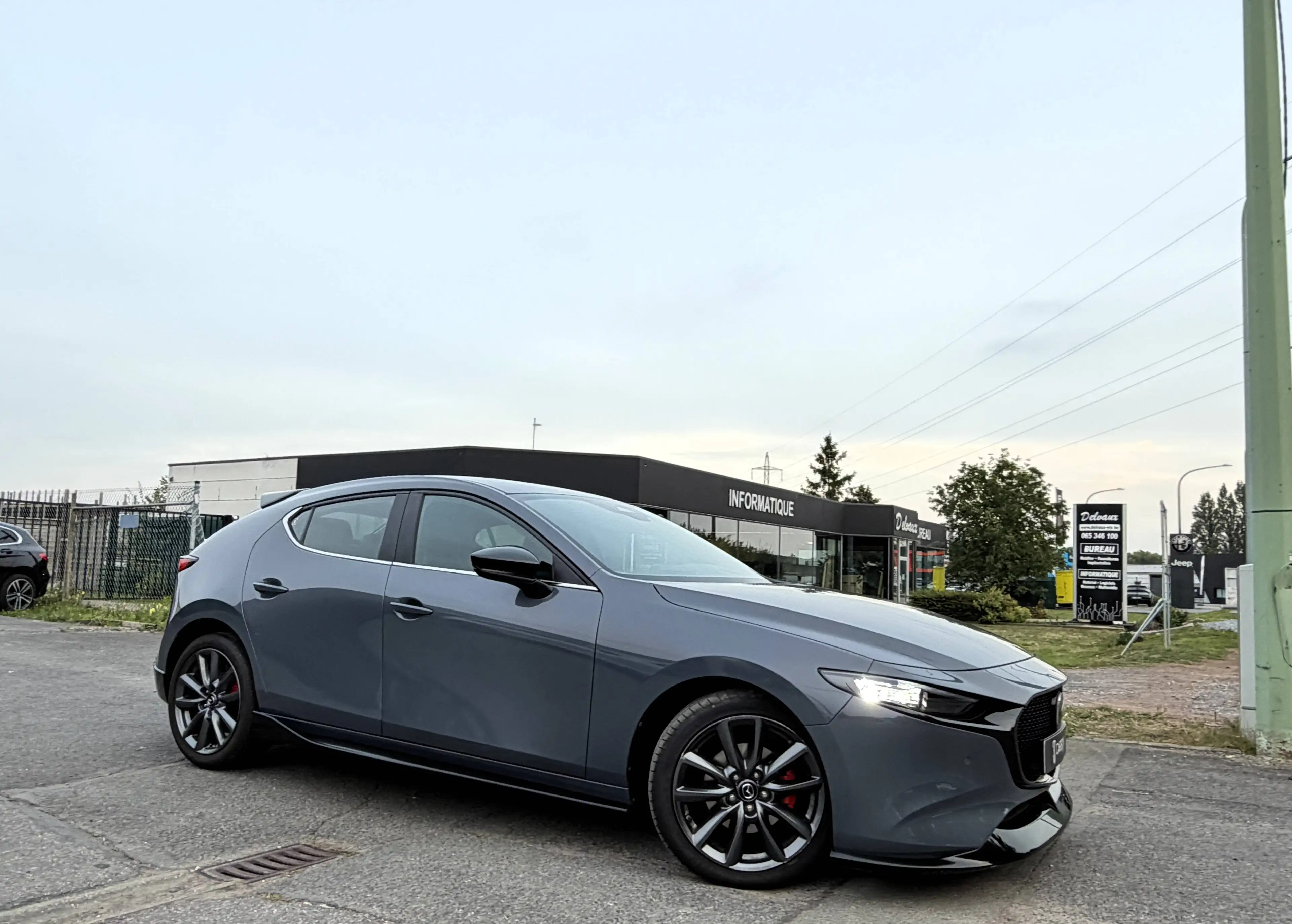 Mazda 3 3 Hatchback 2.0i e-Skyactiv-G Takumi Exclusive-line — photo 10