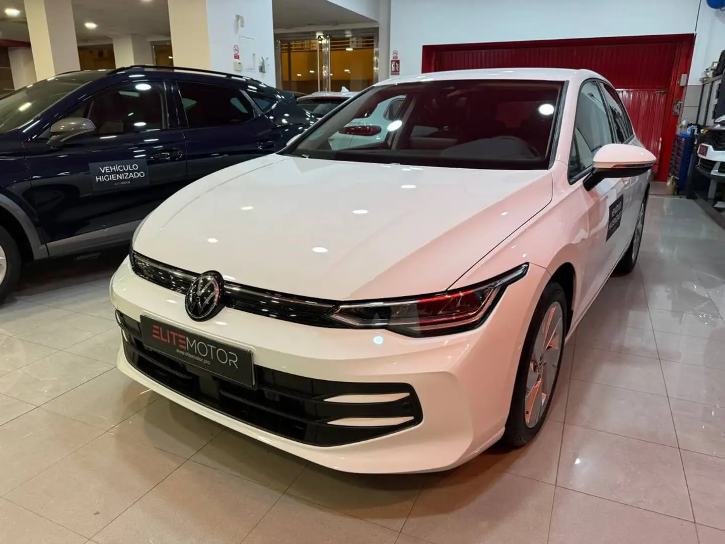 Volkswagen Golf 1.5 TSI Más 85kW Blanco - 1