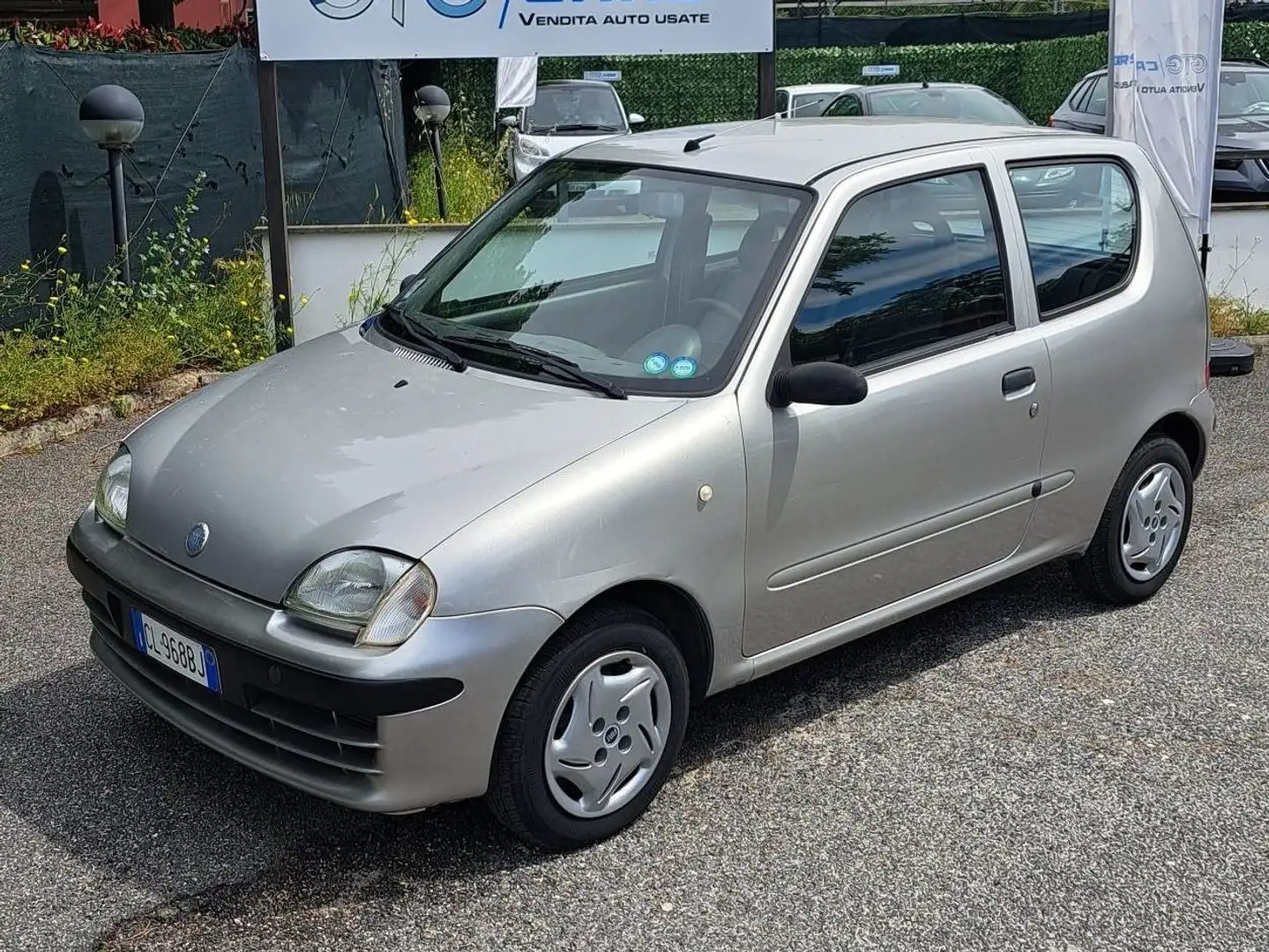 Fiat Seicento Seicento 1.1 Clima Stříbrná - 1