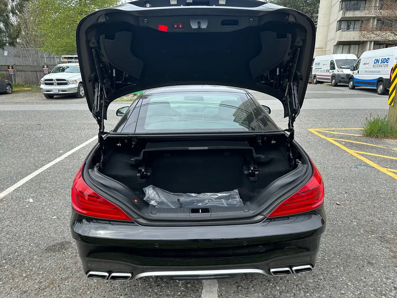 Mercedes-Benz SL photo Mercedes-Benz SL