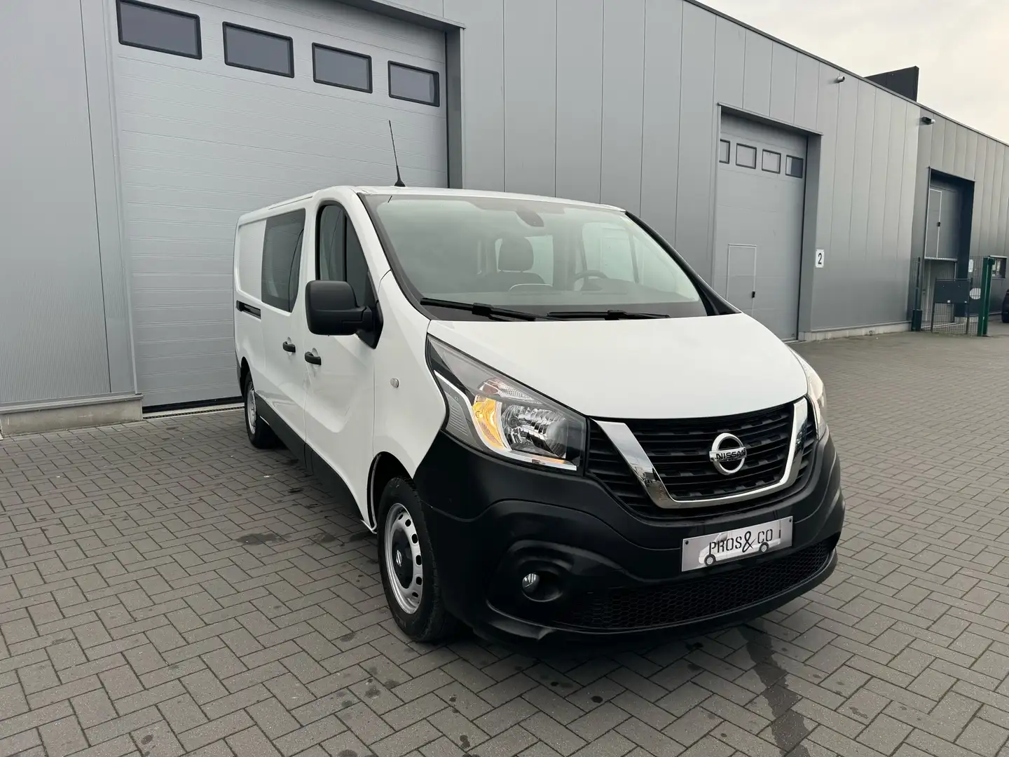 Nissan NV300 DOUBLE CABINE / TVA RECUPERABLE / CLIM/ GPS/CAMERA Blanc - 1