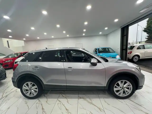 Audi Q2 view 7