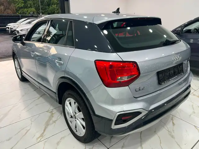 Audi Q2 view 4